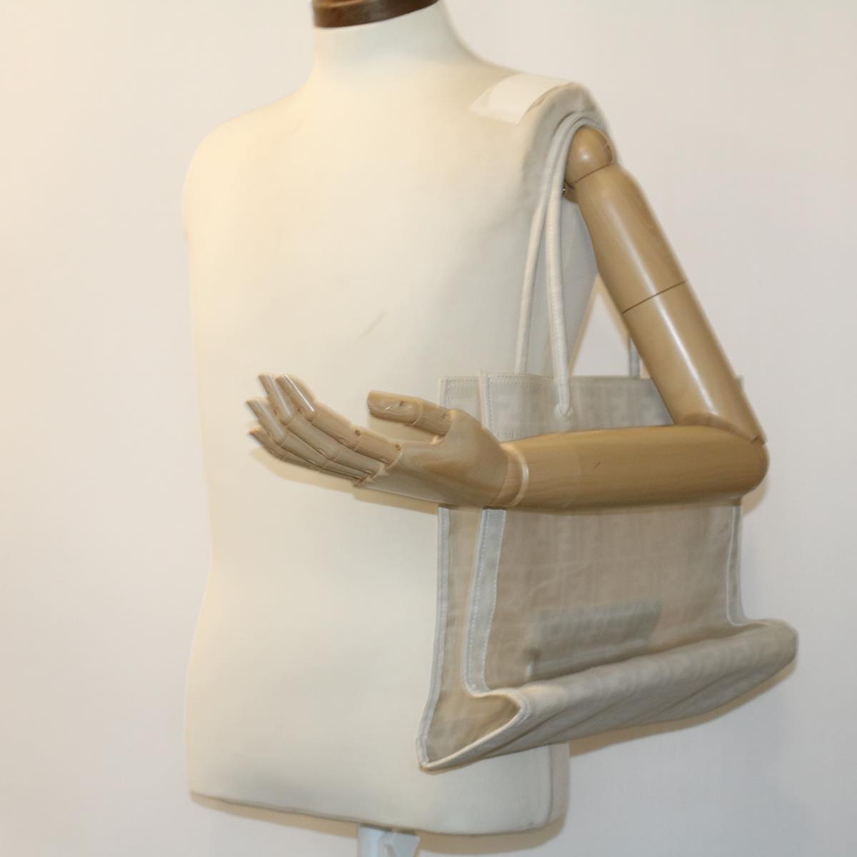 FENDI Zucca Canvas Tote Bag White rd4162