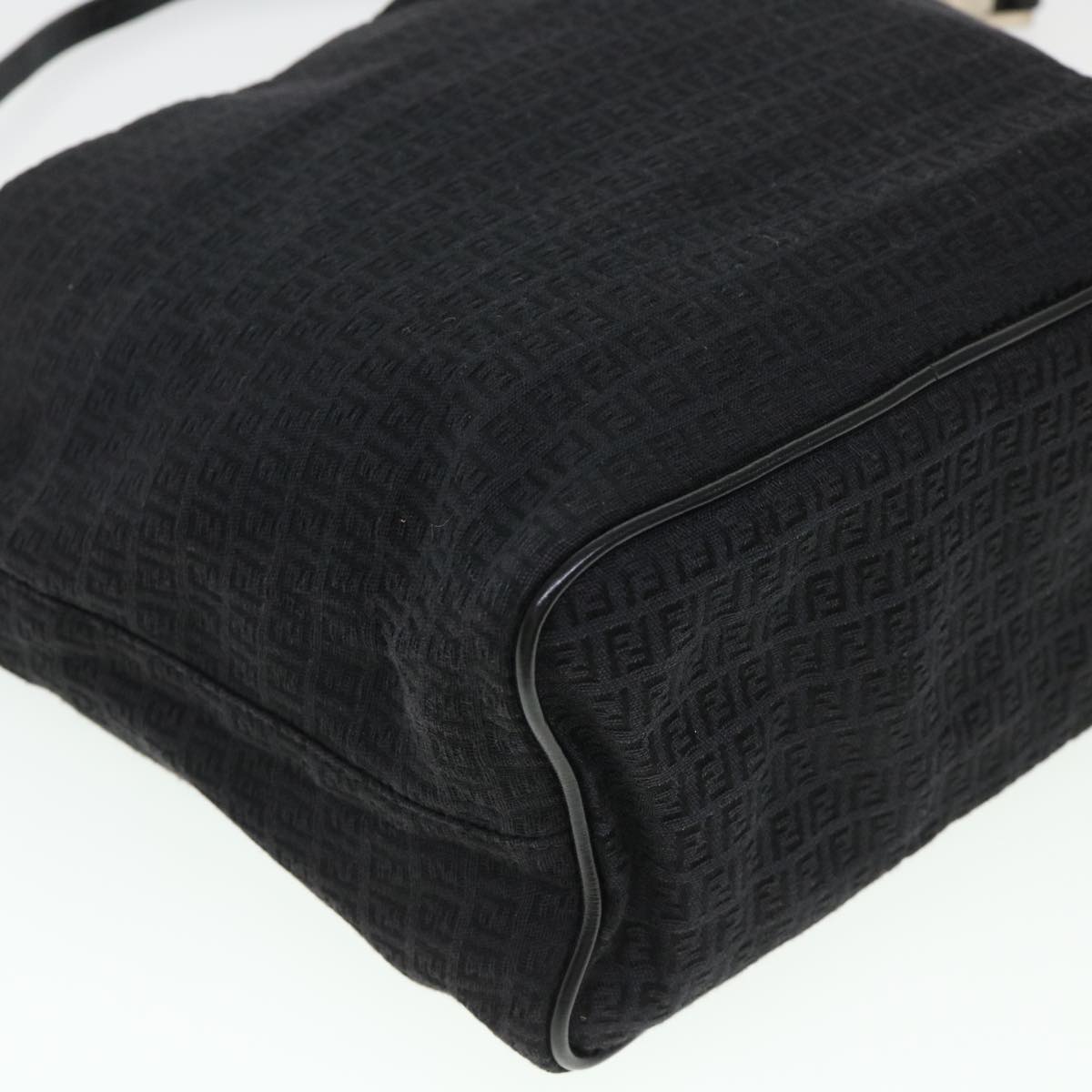 FENDI Zucchino Canvas Shoulder Bag Black rd4513
