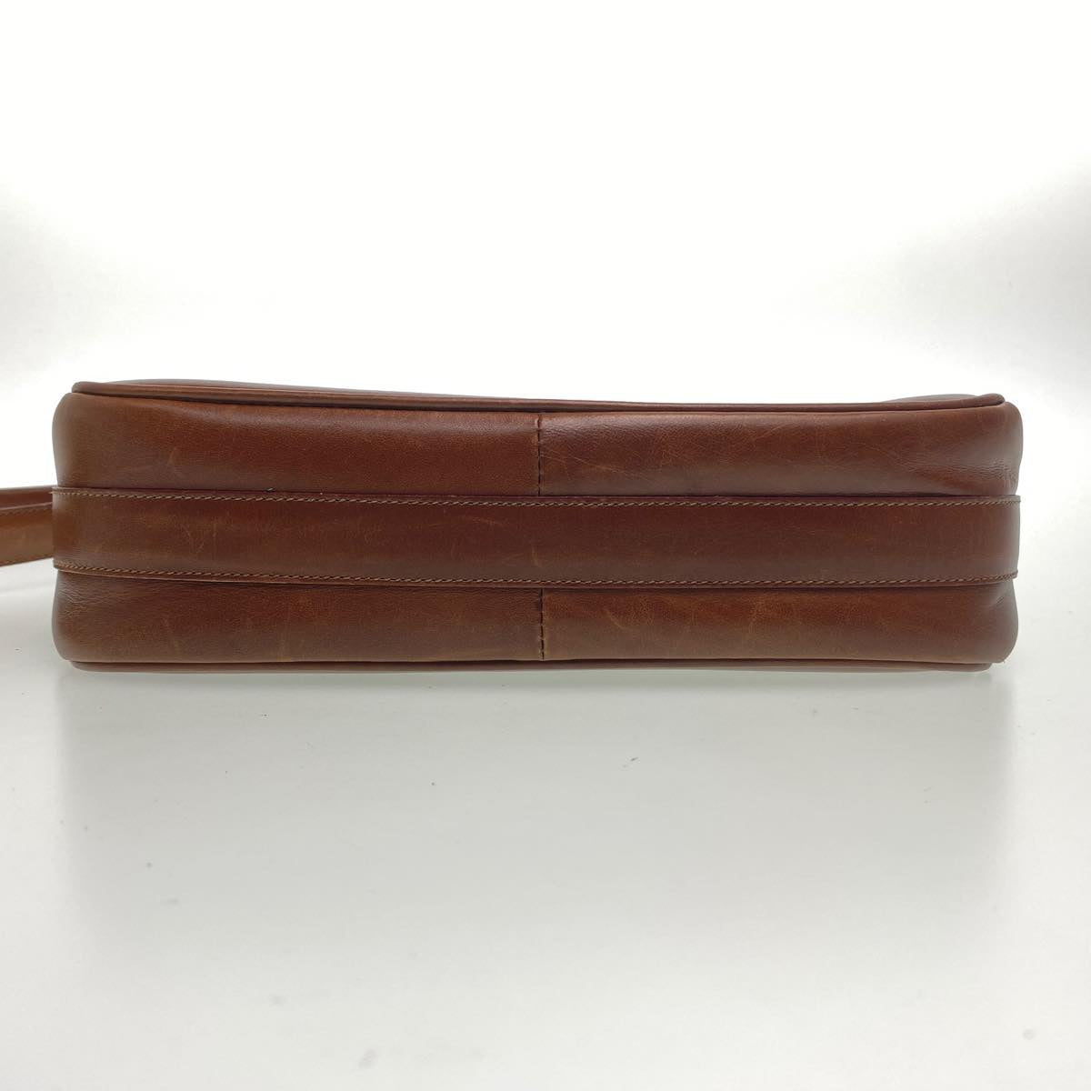 GUCCI Leather Shoulder Bag Brown rd458