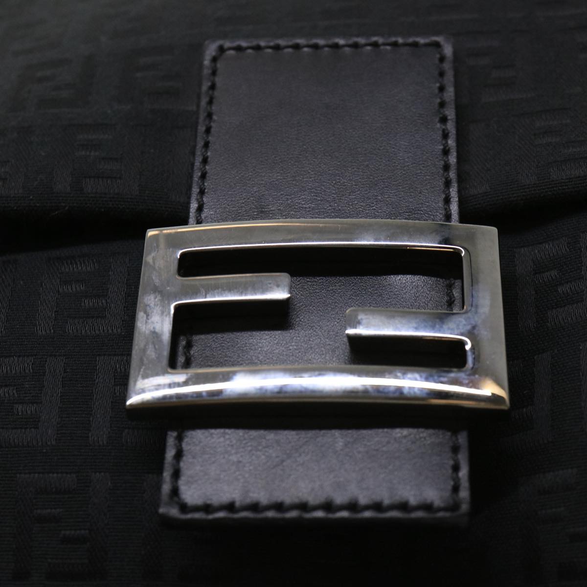 FENDI Zucchino Canvas Shoulder Bag Black 2288-8BT075-JQ5-088 rd4687