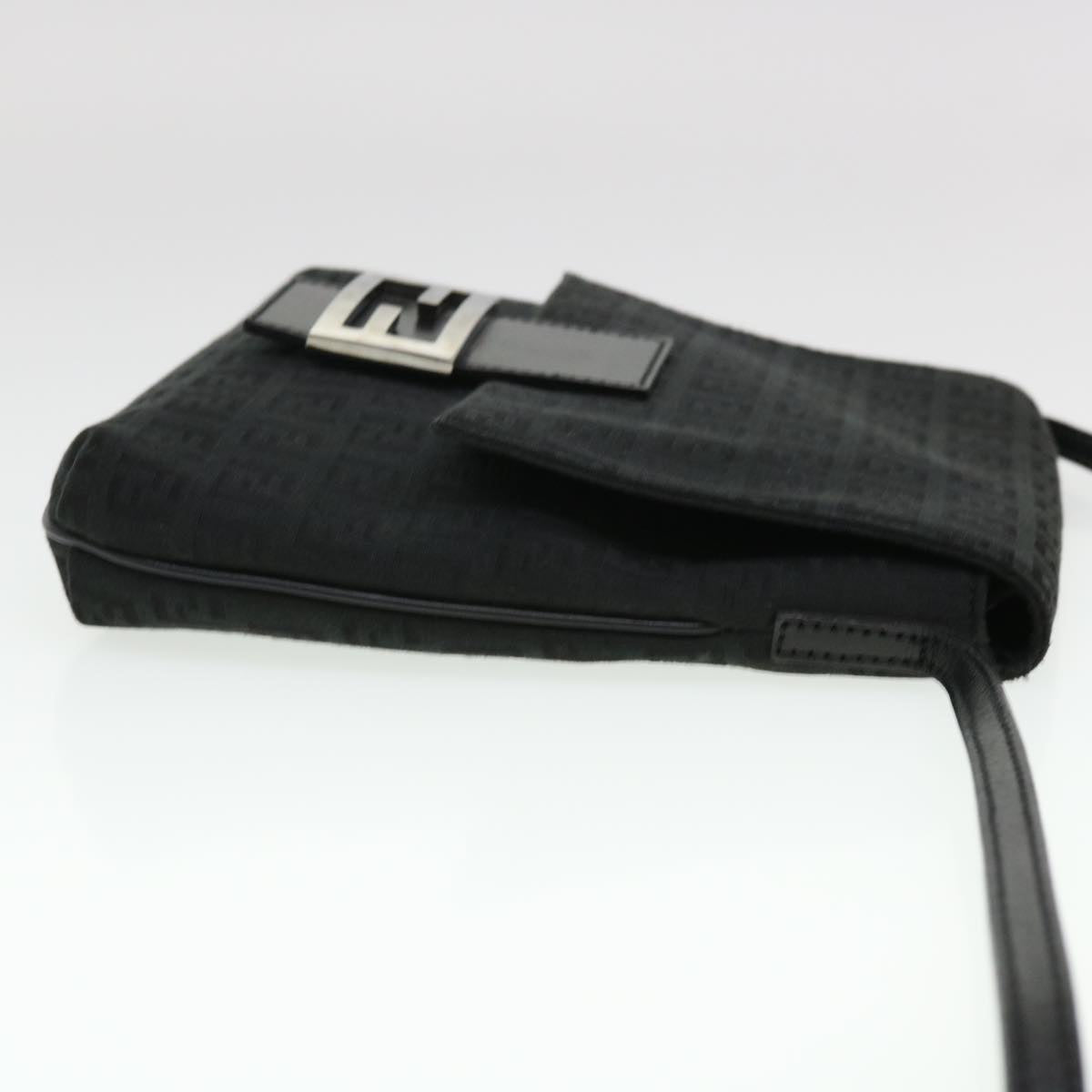 FENDI Zucchino Canvas Shoulder Bag Black 2288-8BT075-JQ5-088 rd4687
