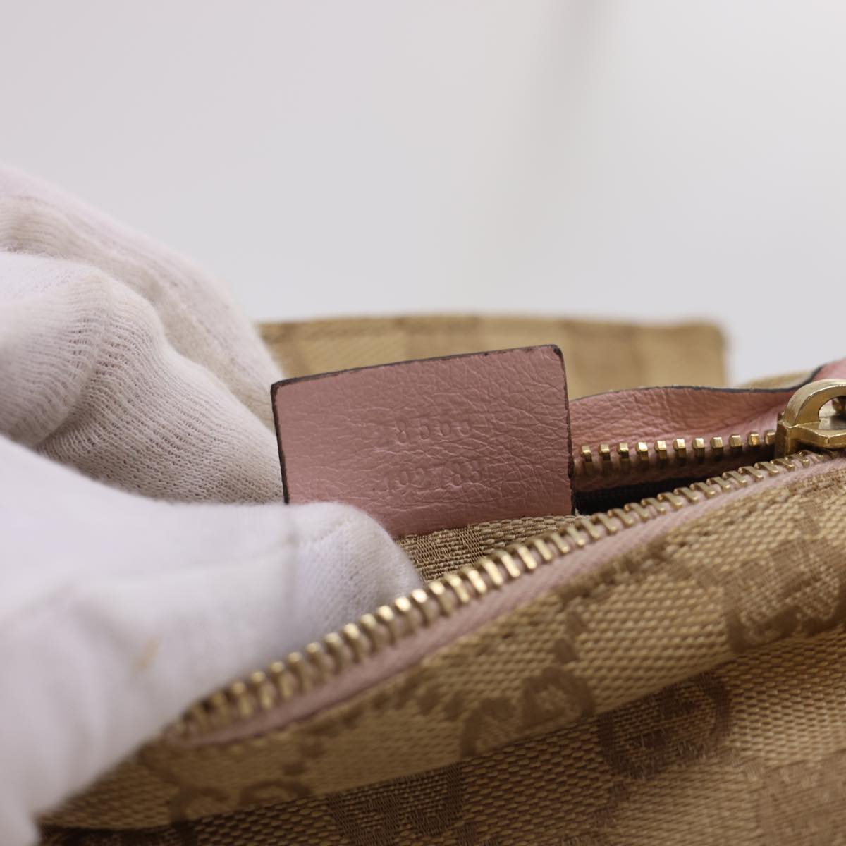 GUCCI GG Canvas Waist bag Beige 28566 rd4879