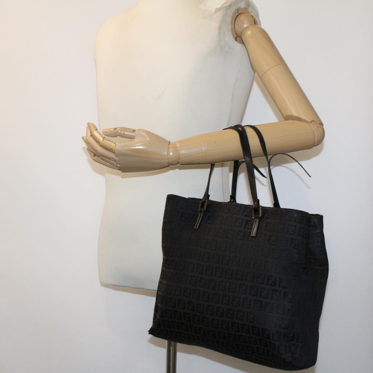 FENDI Zucchino Canvas Tote Bag Black 32028BH019028 rd5035