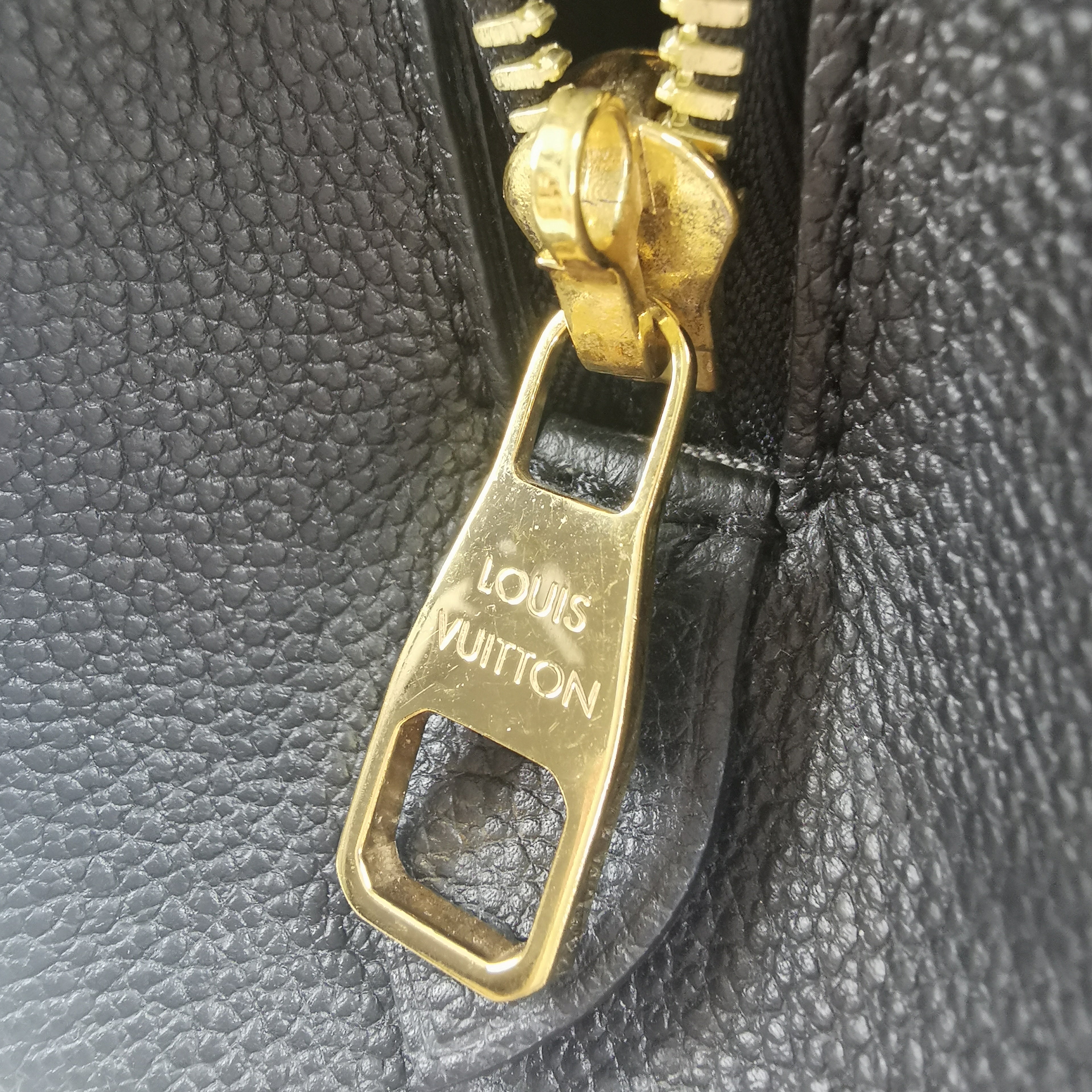 Louis Vuitton Montaigne MM Black Monogram Empreinte