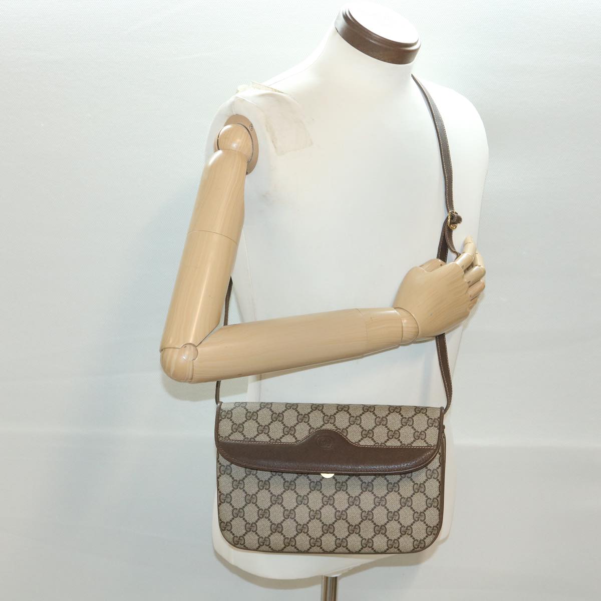 GUCCI GG Canvas Shoulder Bag PVC Leather Beige 0041060024 ro902