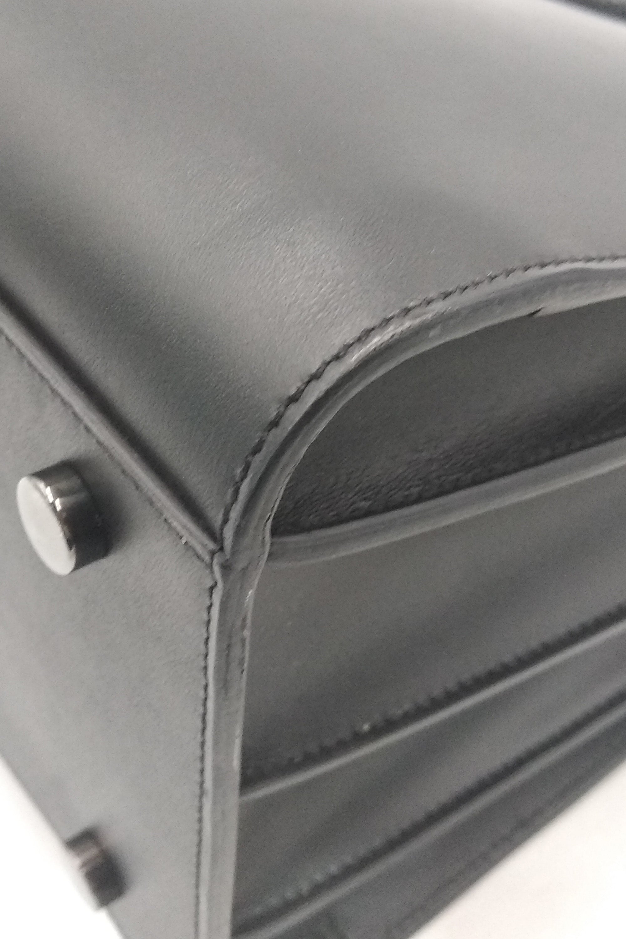 Classic Small Sac De Jour Black in Smooth Leather Black