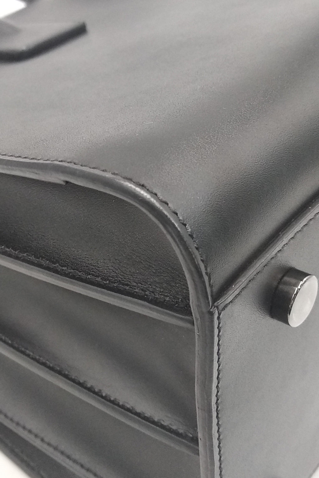 Classic Small Sac De Jour Black in Smooth Leather Black