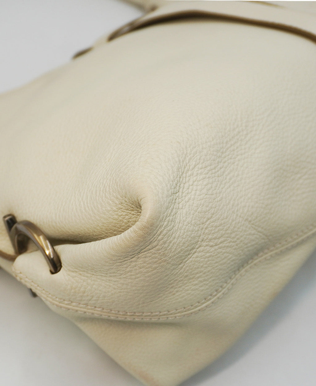 Medium Gancini Wrap Ring Shoulder Leather Bag White