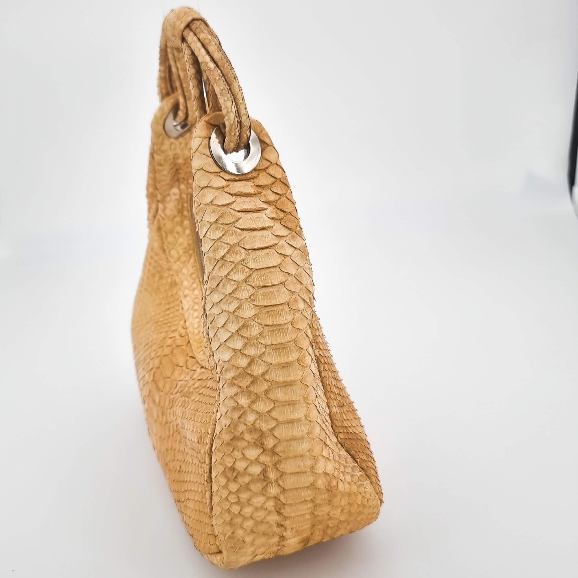 Soft handbag beige exotic