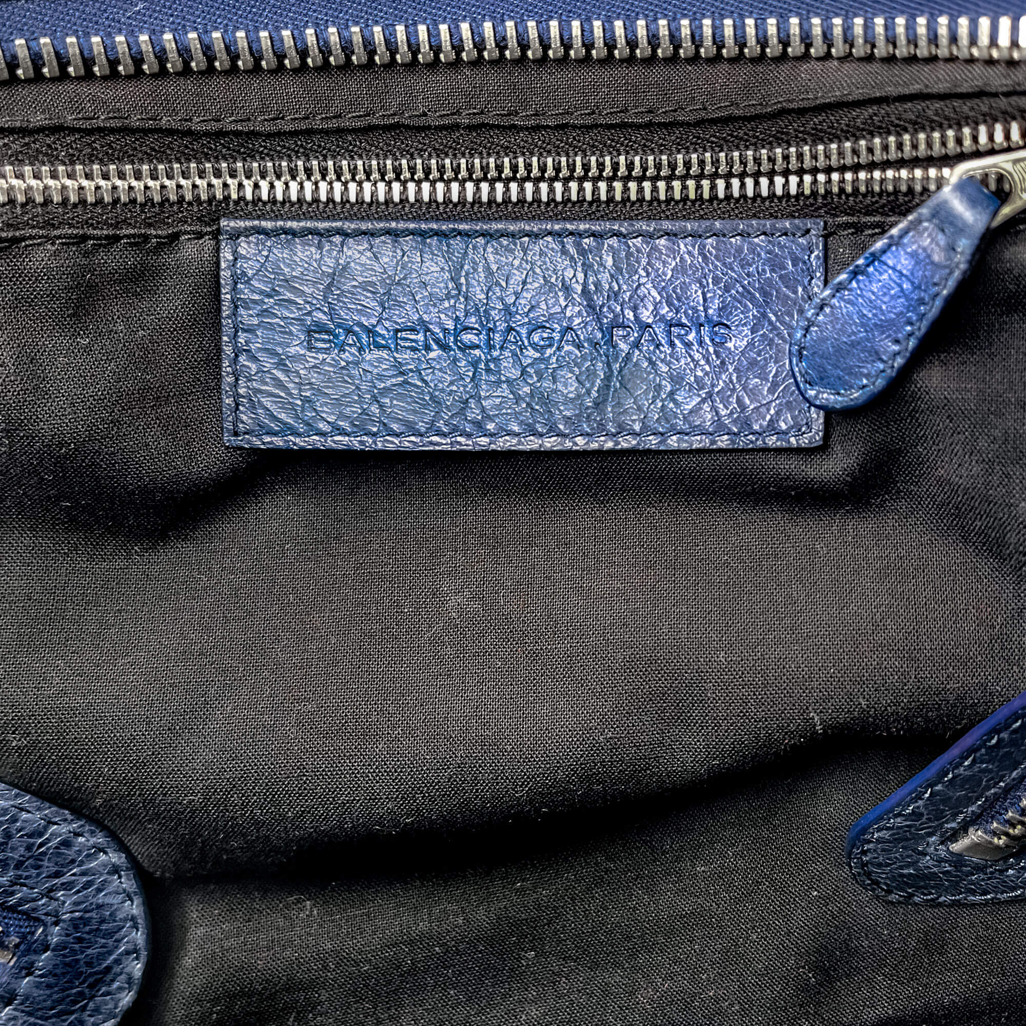 City Giant Studs Medium Bag