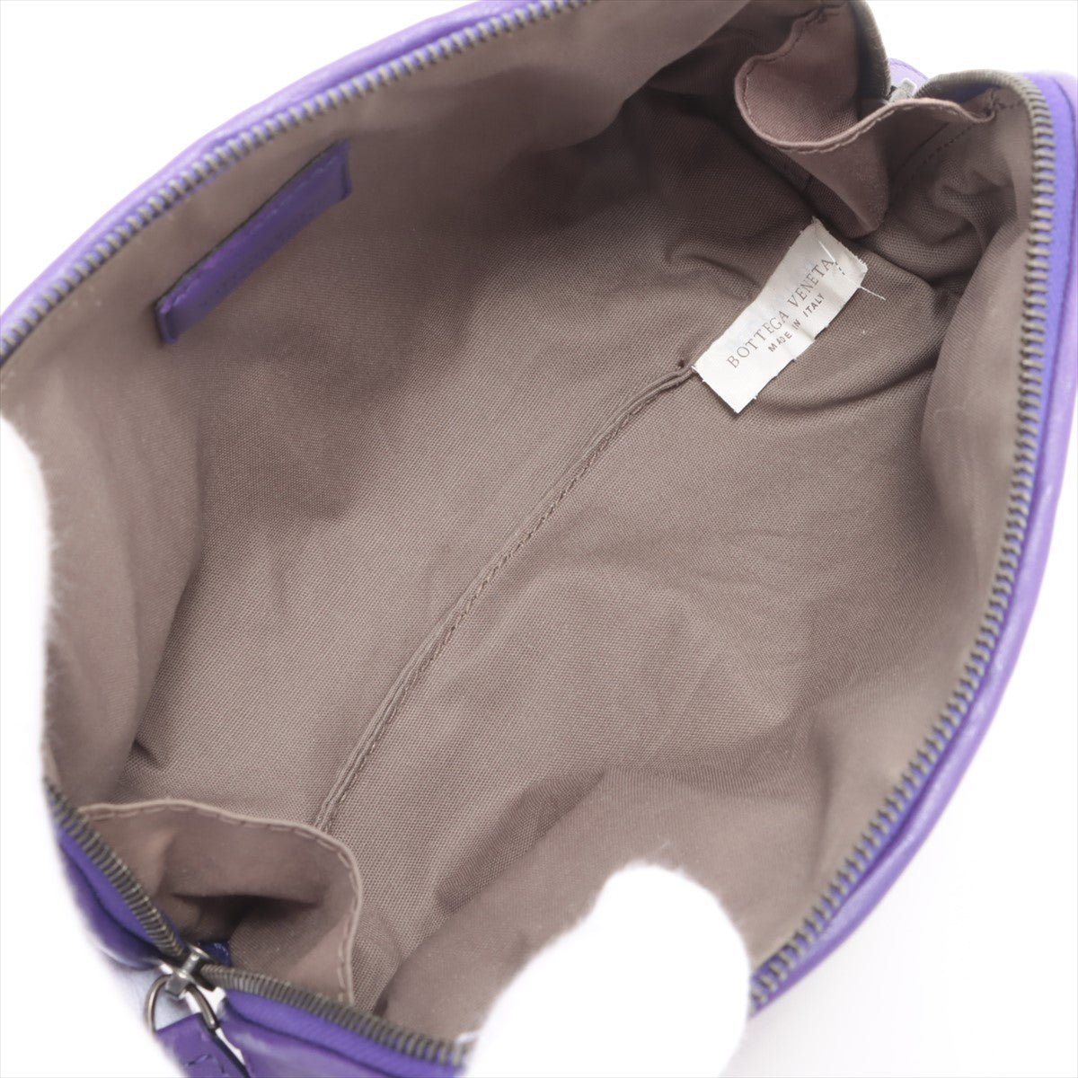Pouch in Purple Intrecciato Leather