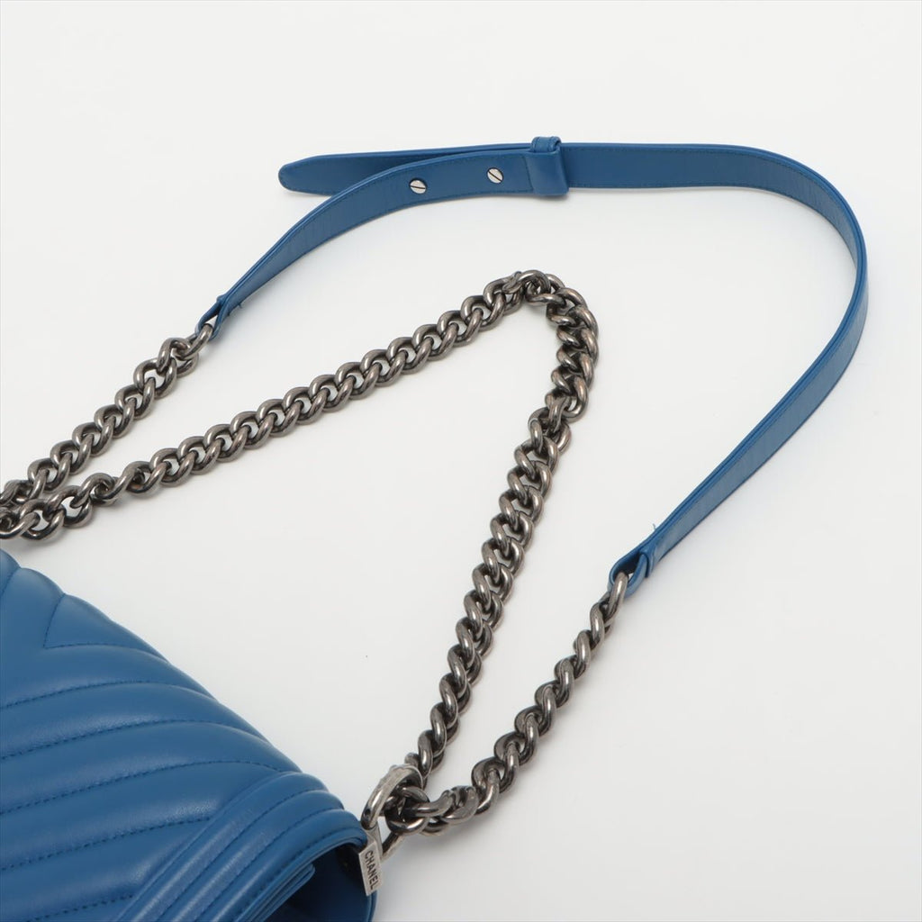 Boy Medium Chevron Calfskin Blue Flap Bag