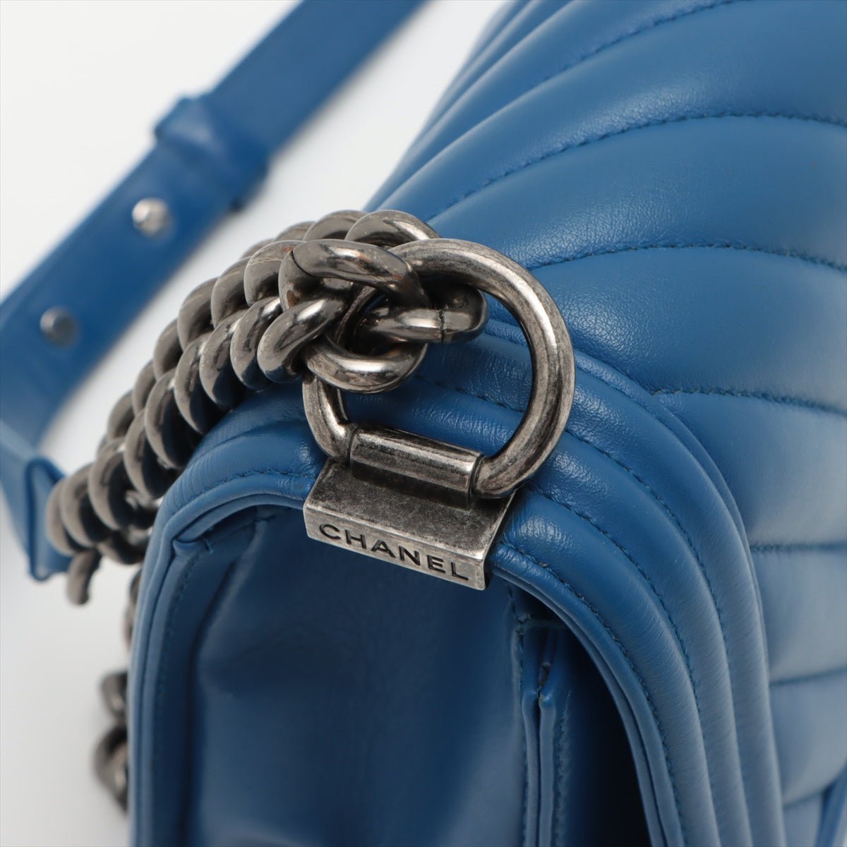 Boy Medium Chevron Calfskin Blue Flap Bag