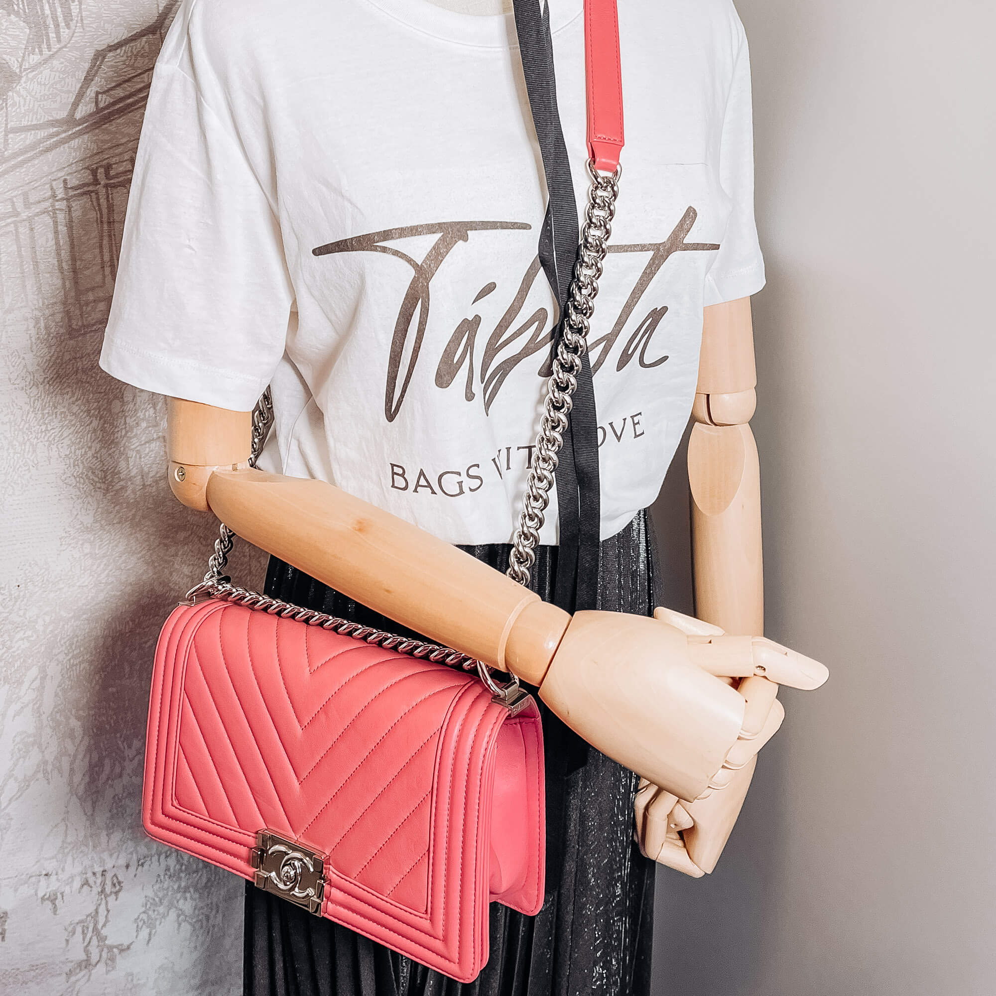 Boy Medium Chevron Calfskin Pink Bag