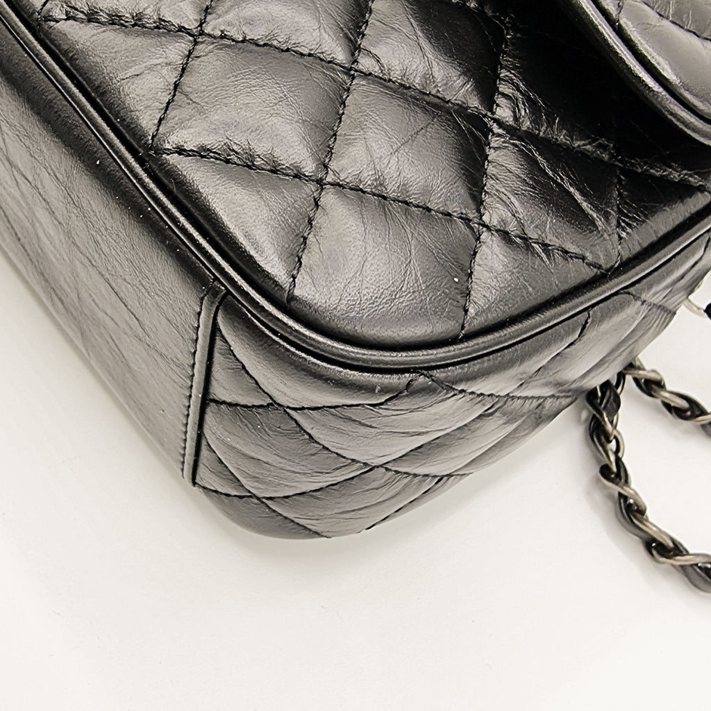 Easy Flap Zip Black Leather Aged Calfskin