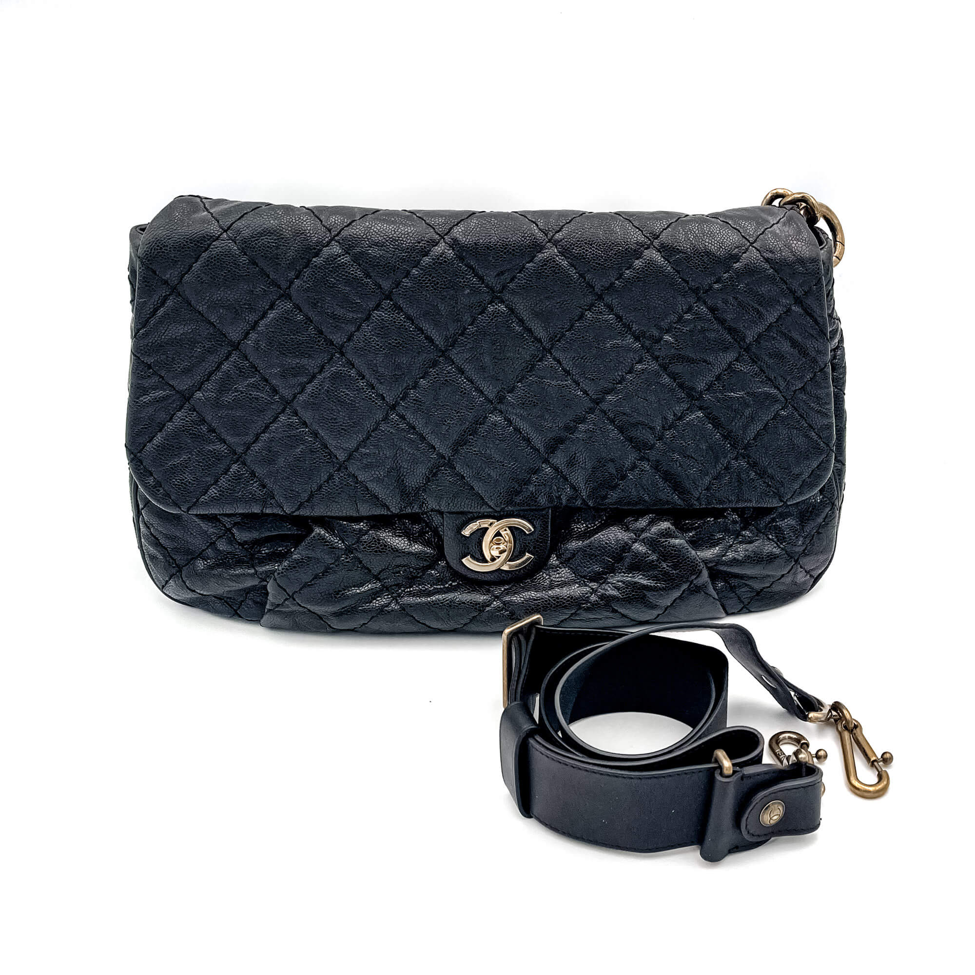 Jumbo Distressed Caviar Black Bag