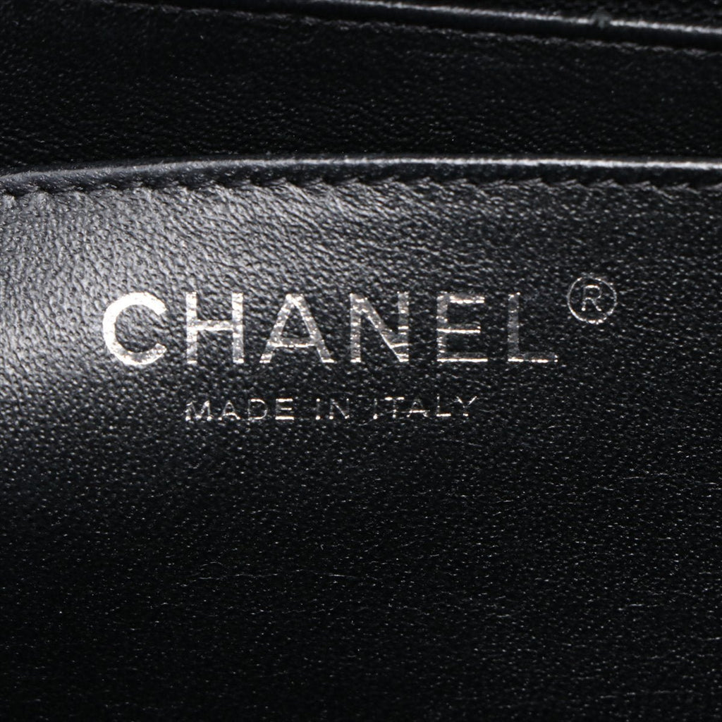 Maxi Classic Single Flap in Black Quilted Caviar Leather Silver Hardware
