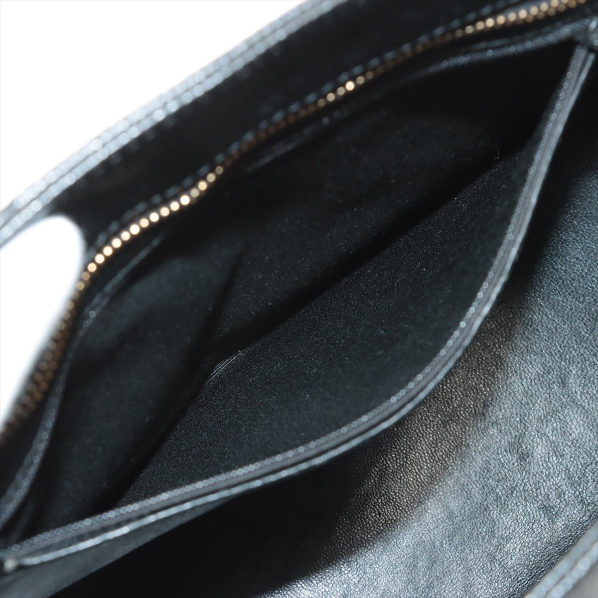 Medallion Tote Bag Black Caviarskin Gold Metal