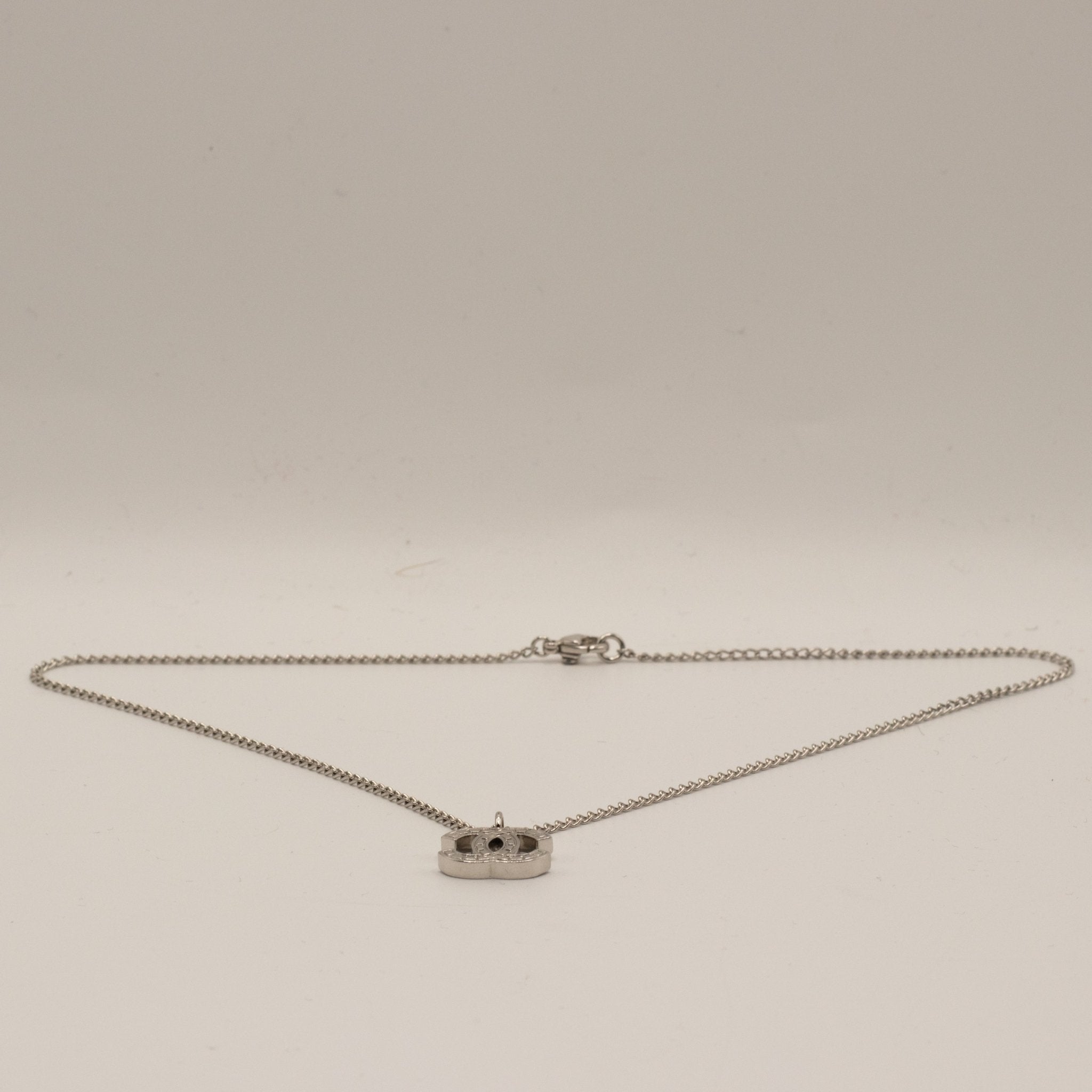 Pendant Chain Necklace CC silver Vintage