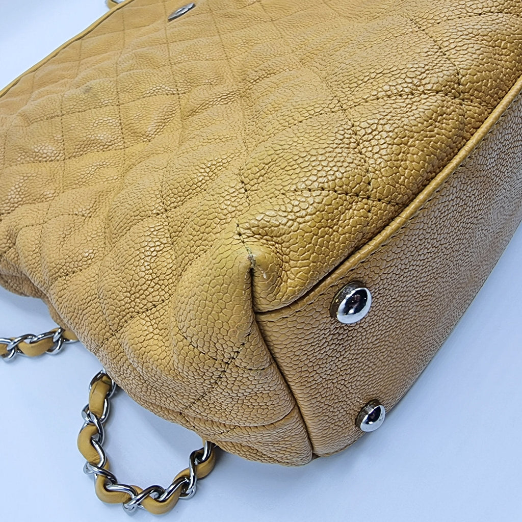 Shoulder Bag Yellow Caviar Leather