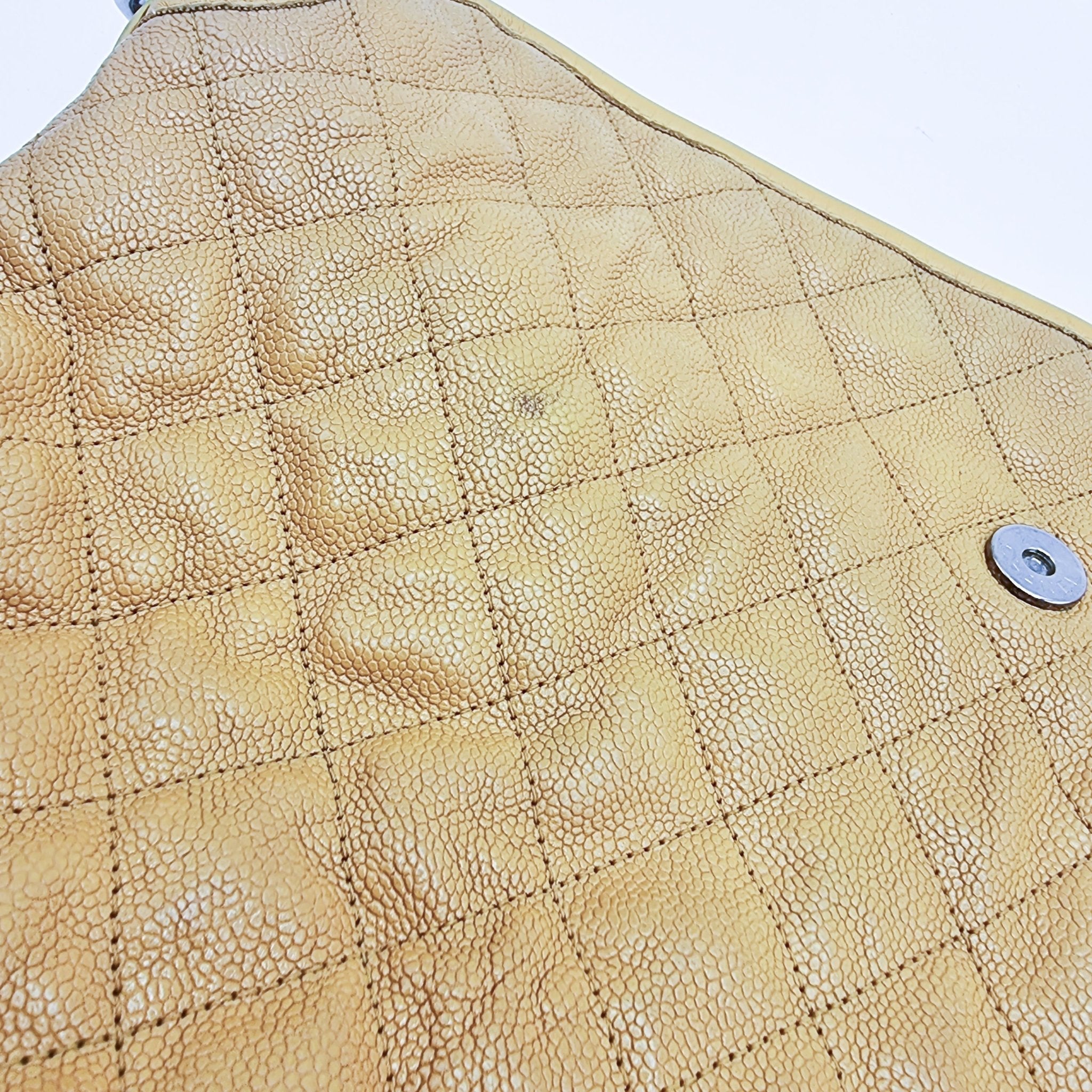 Shoulder Bag Yellow Caviar Leather
