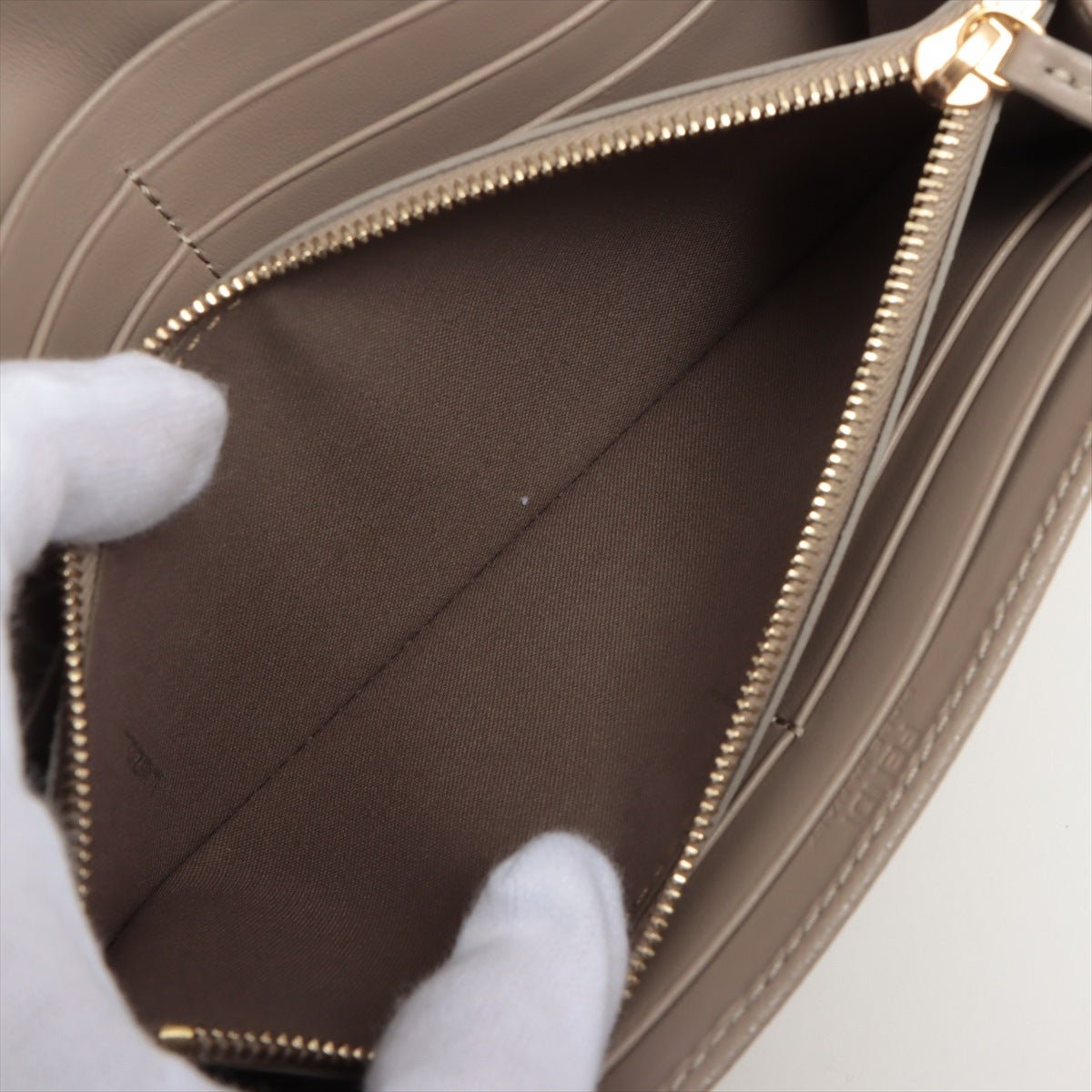 Continental Leather Wallet Beige