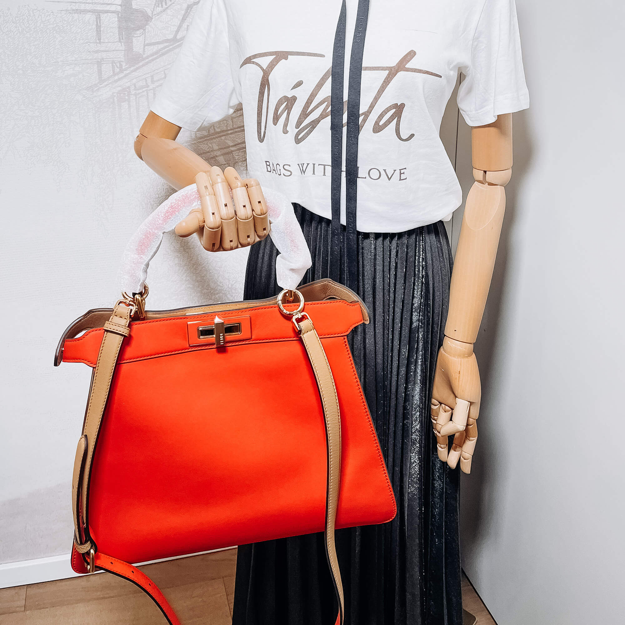 Peekaboo ISeeU Medium Leather Beige & Orange 2-Way Top-handle