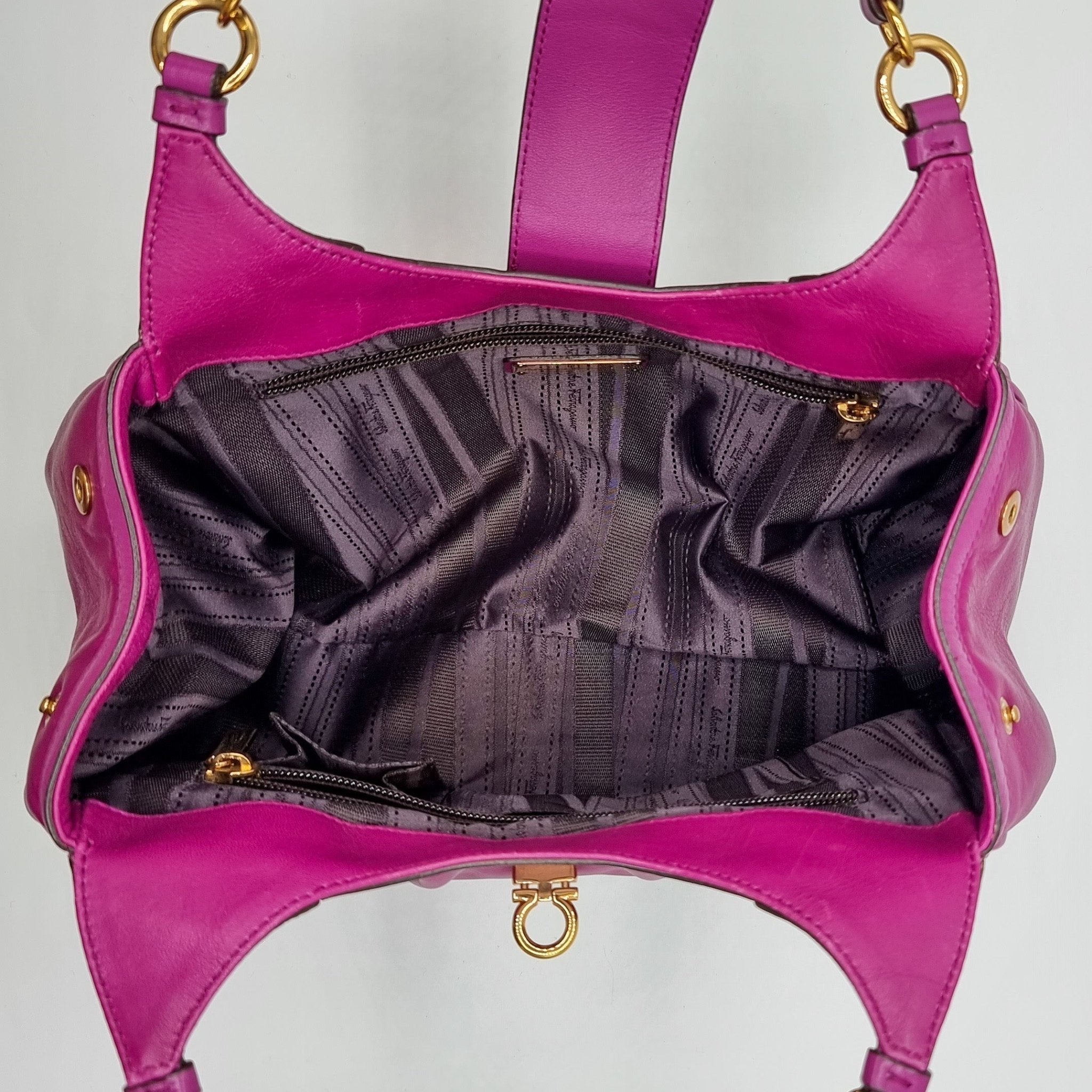 Gancini Violet Leather Handbag