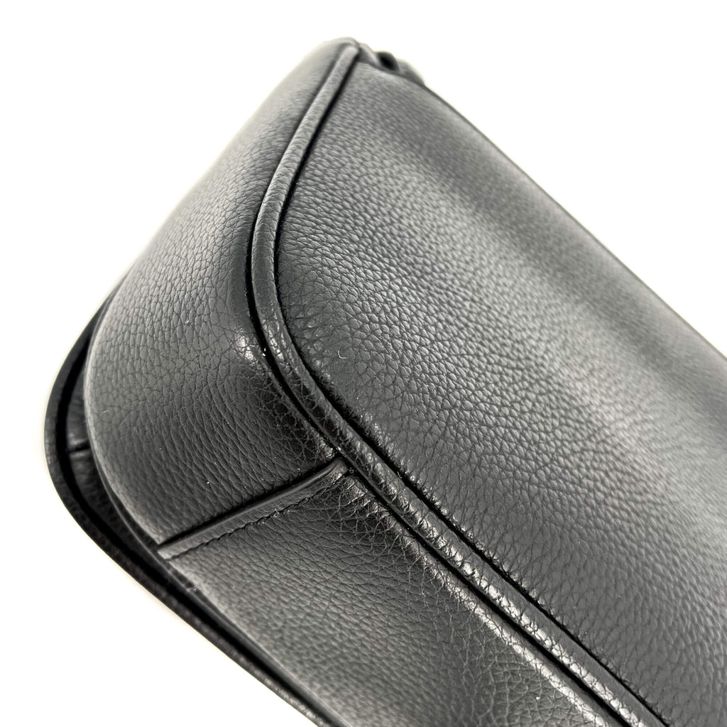 Squared Leather Crossbody Black
