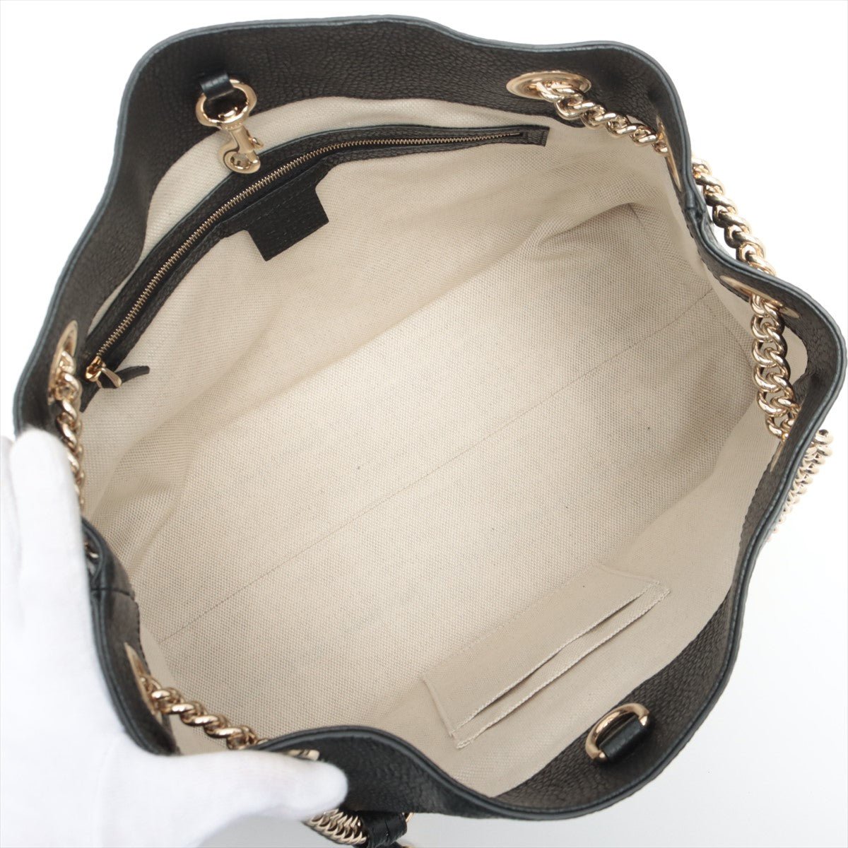 Soho Leather Chain Black Tote