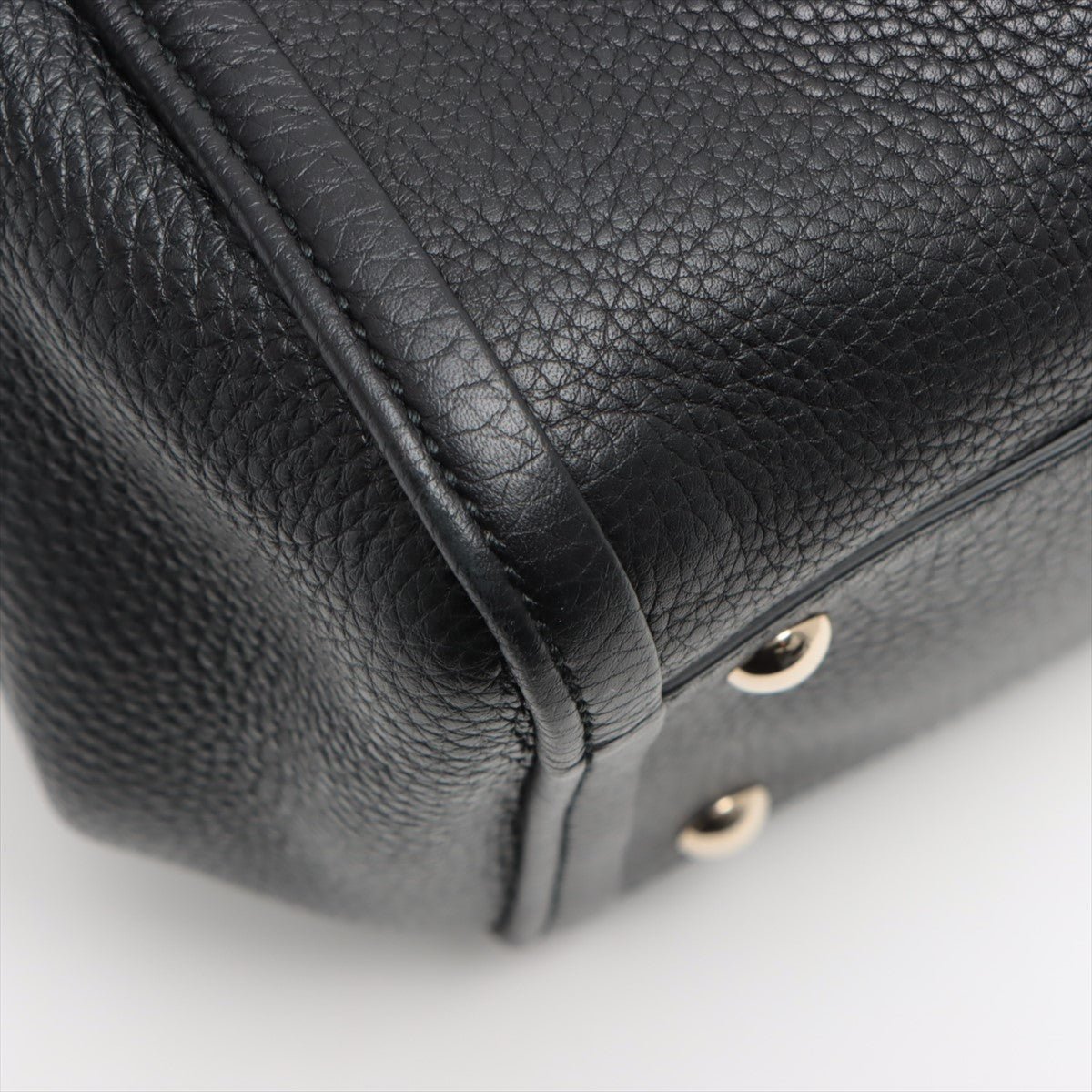 Soho Shoulder Bag Leather Black