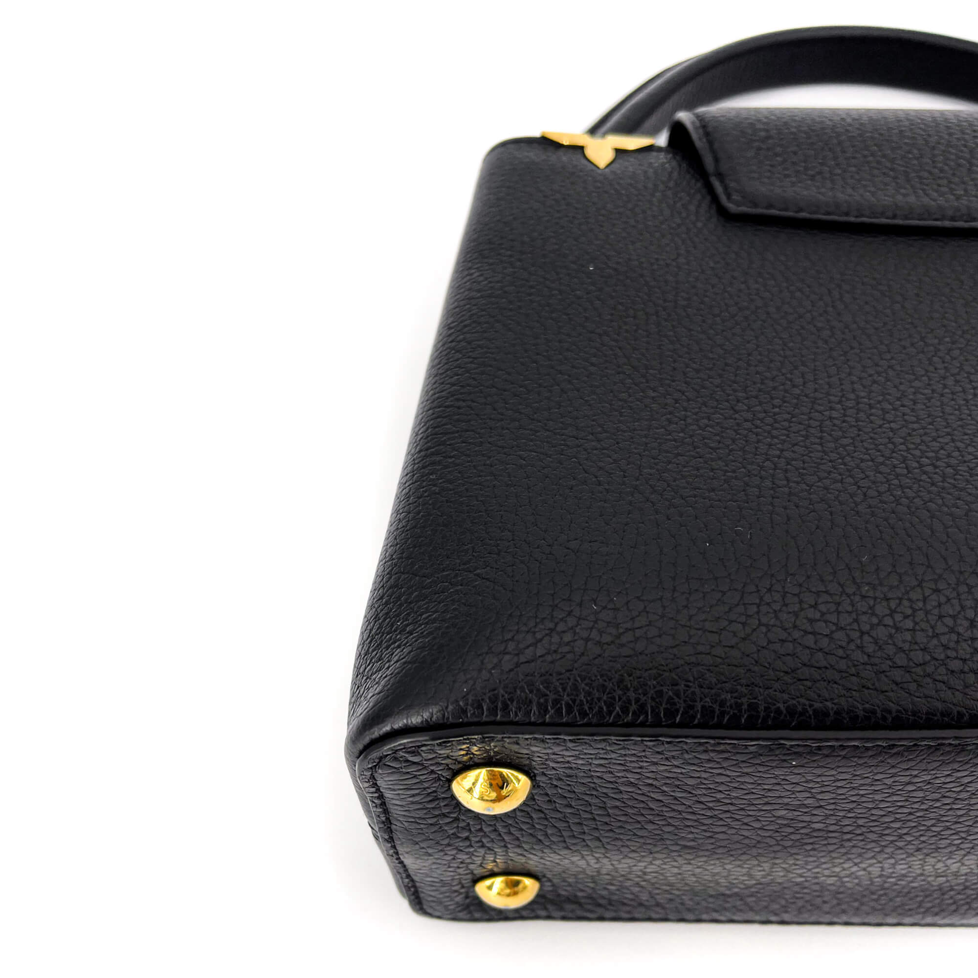 Capucines MM Crown Black Leather