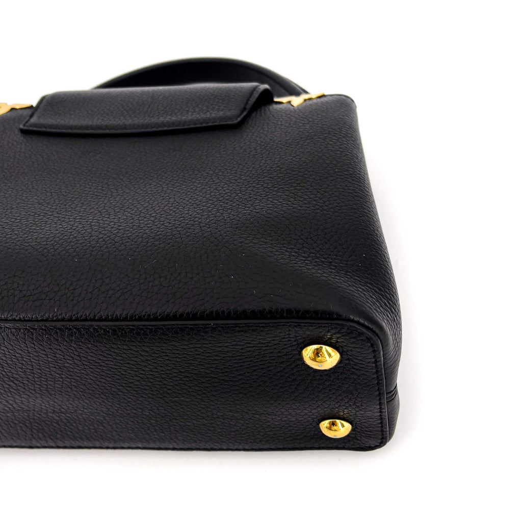 Capucines MM Crown Black Leather