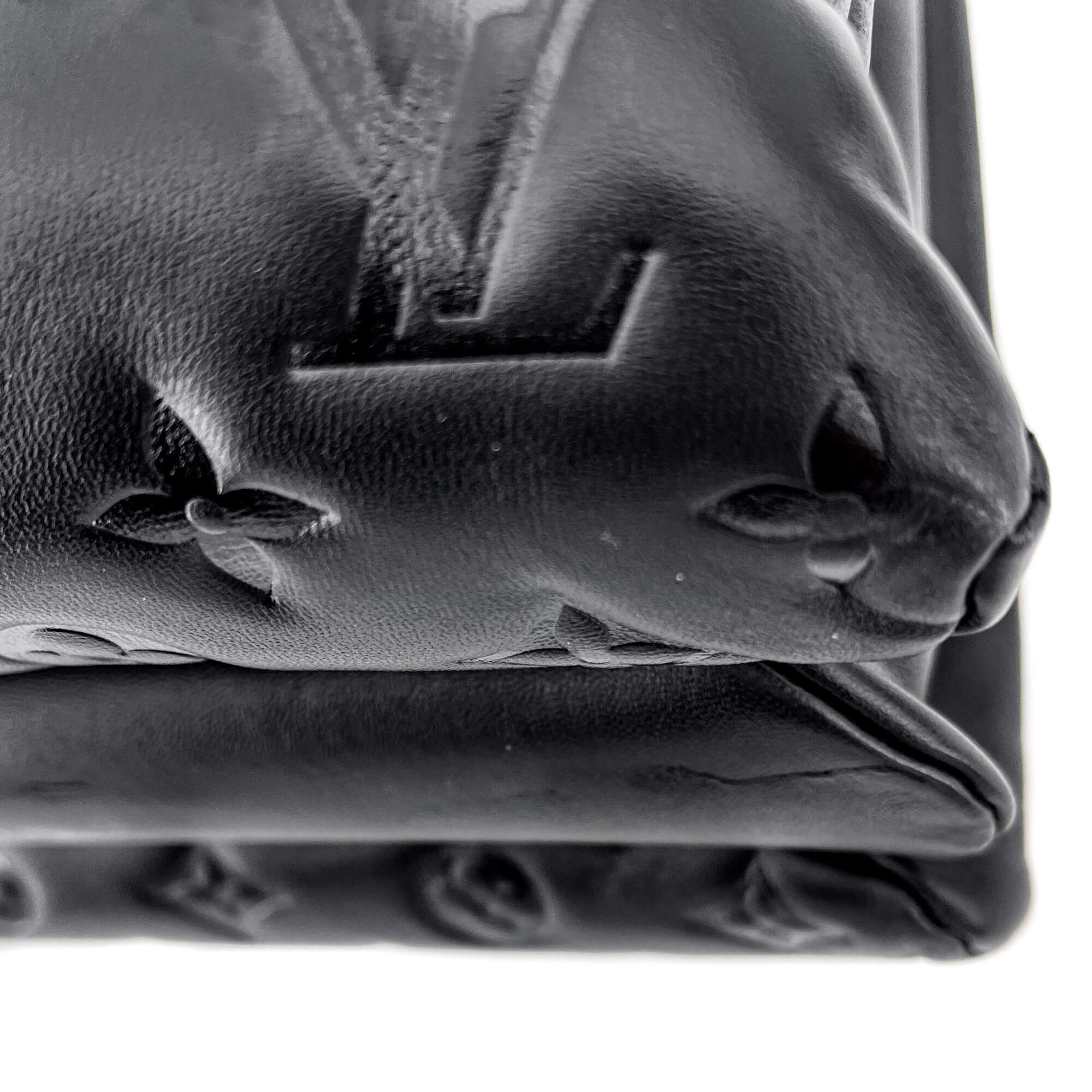 Coussin MM Black Leather
