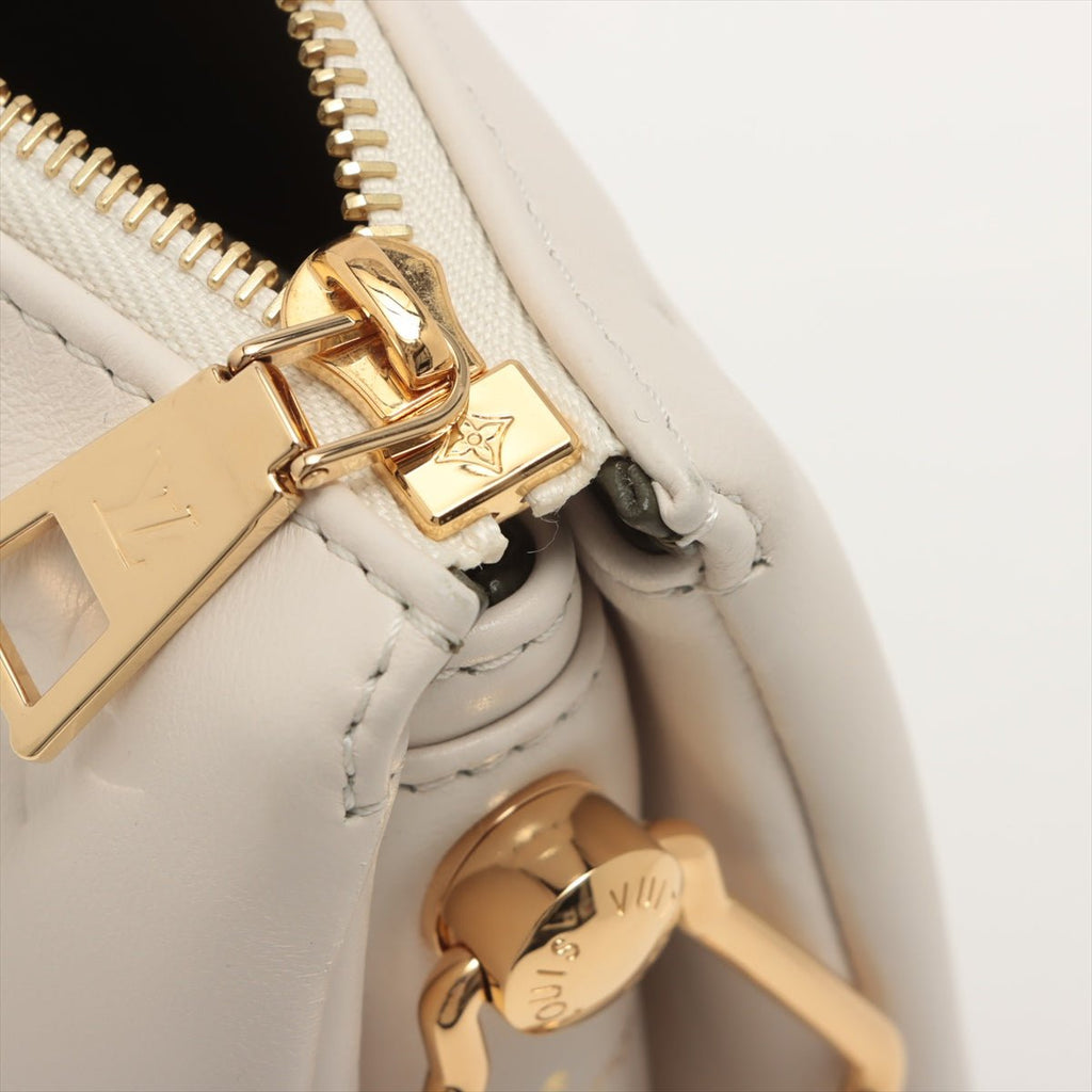 Coussin PM White Leather