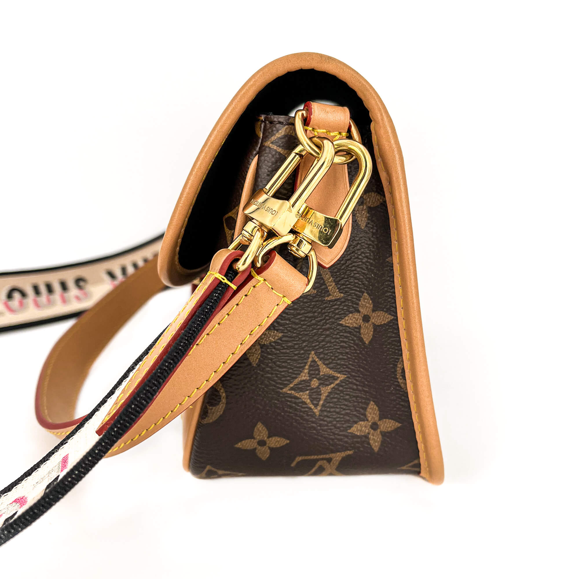 Diane Monogram Black