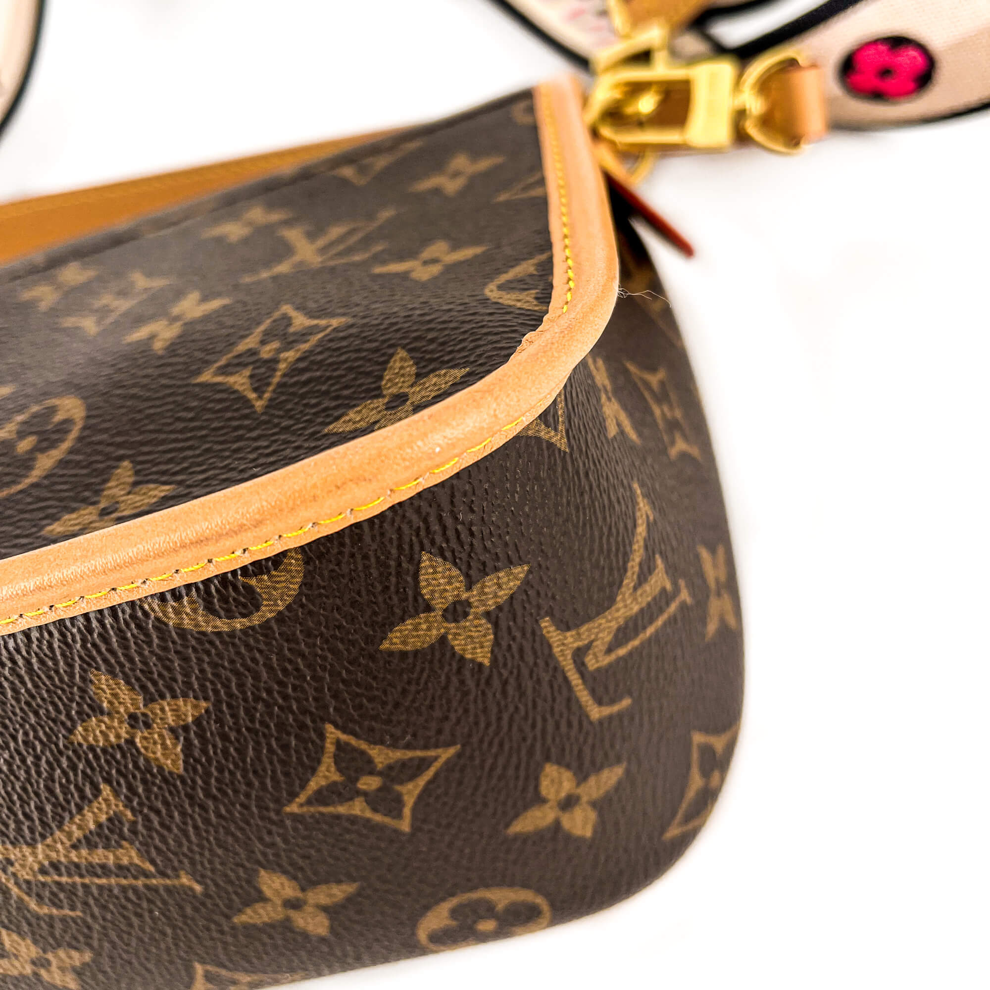 Diane Monogram Black
