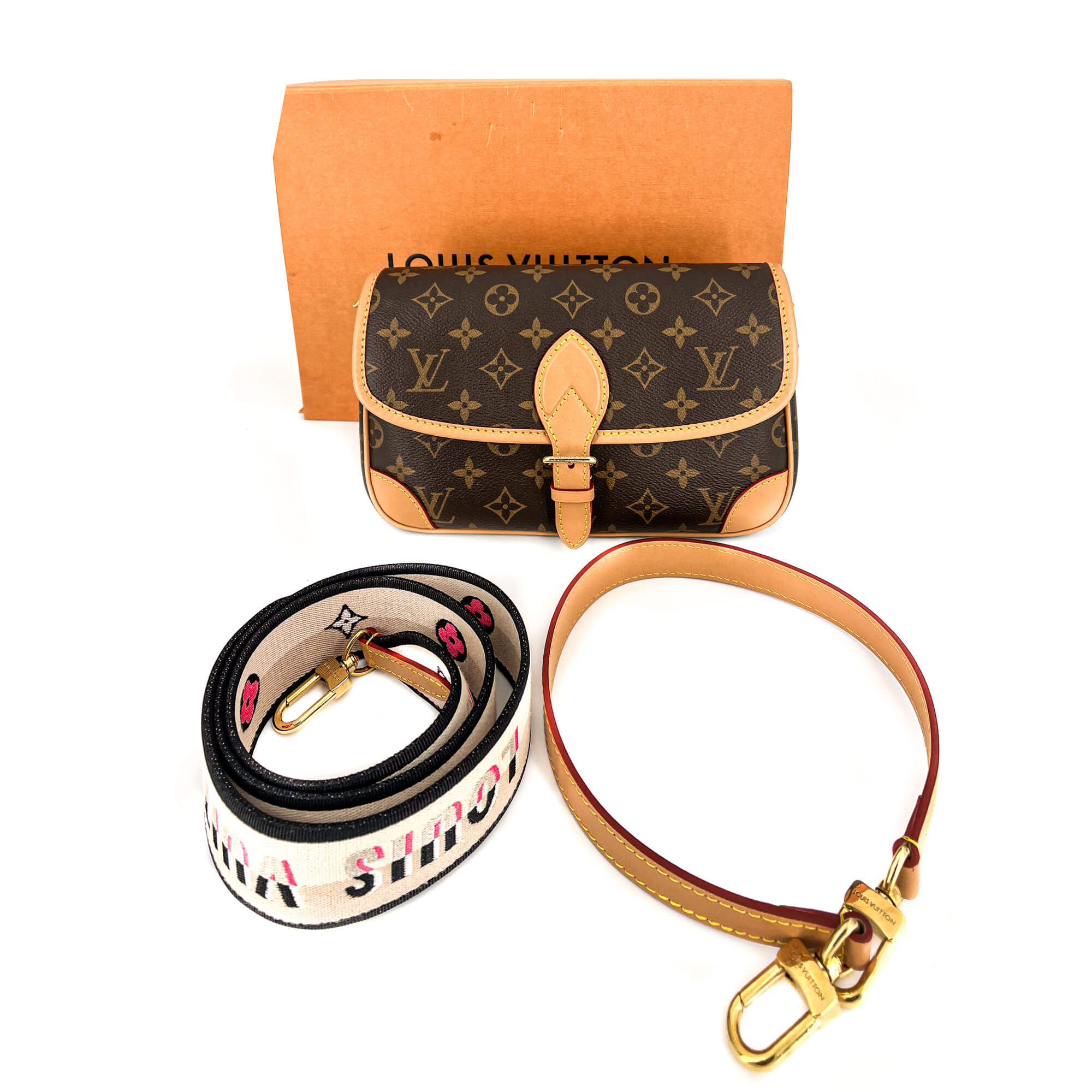 Diane Monogram Black