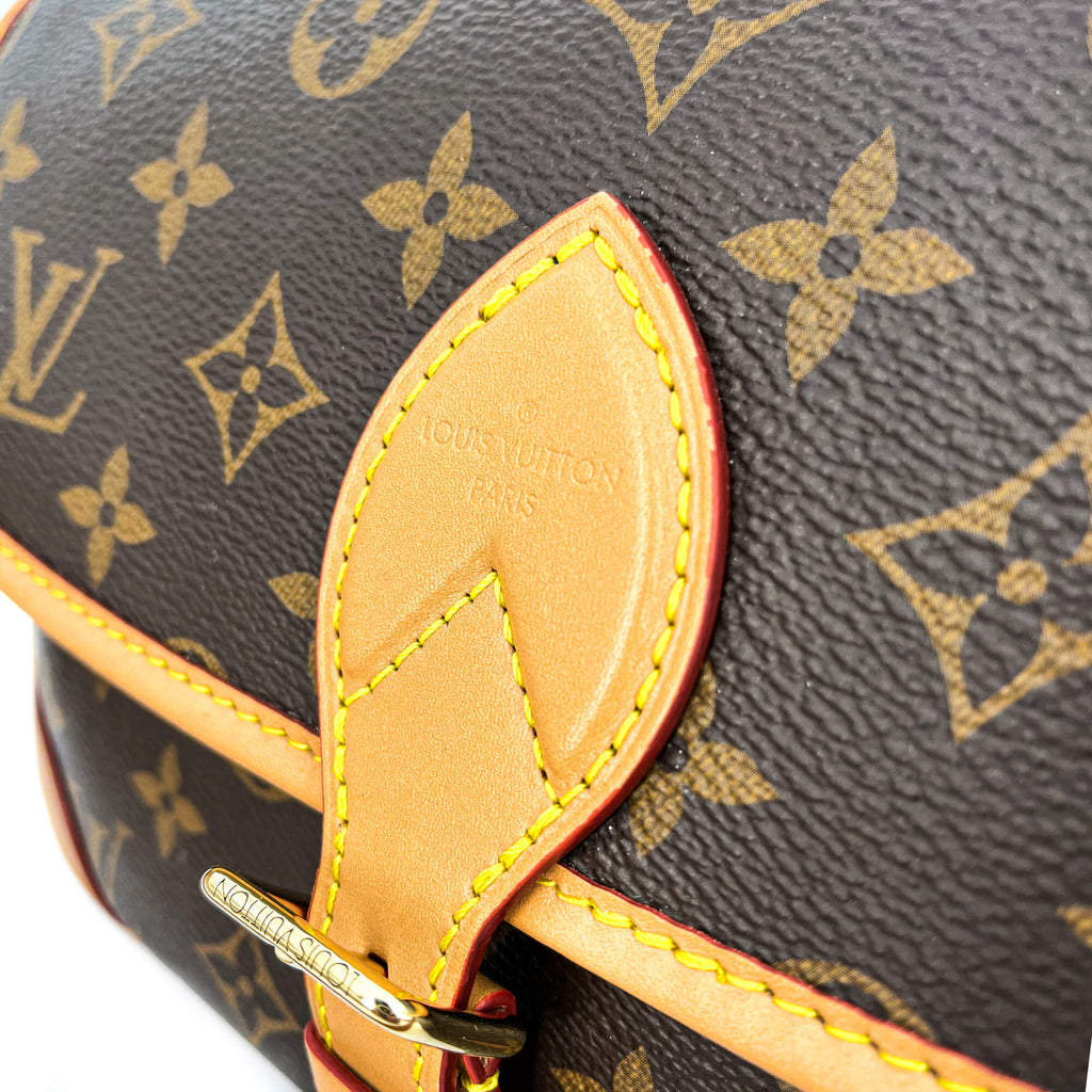 Diane Monogram Black