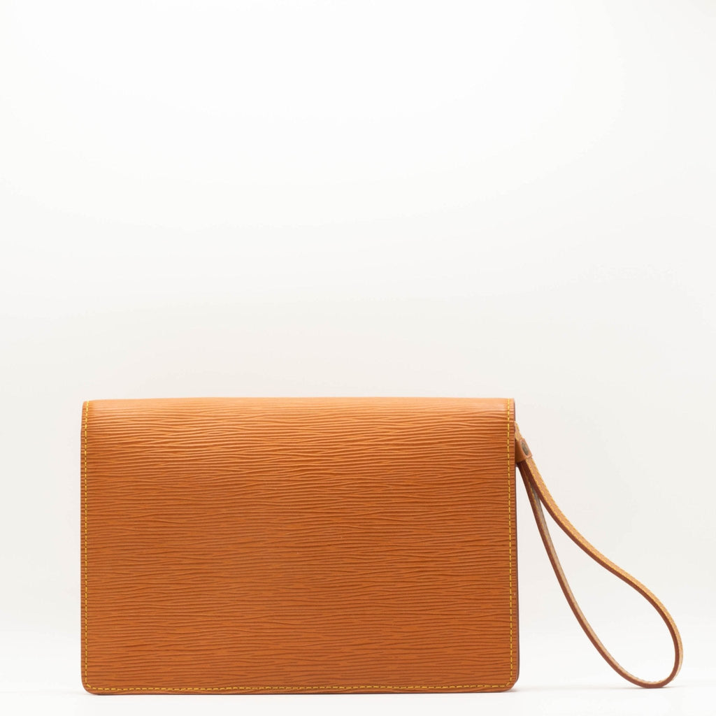 Epi Sellier Dragonne Clutch Brown  M52618