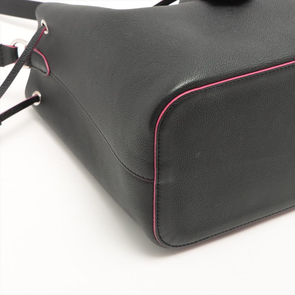Lockme Bucket Leather Black