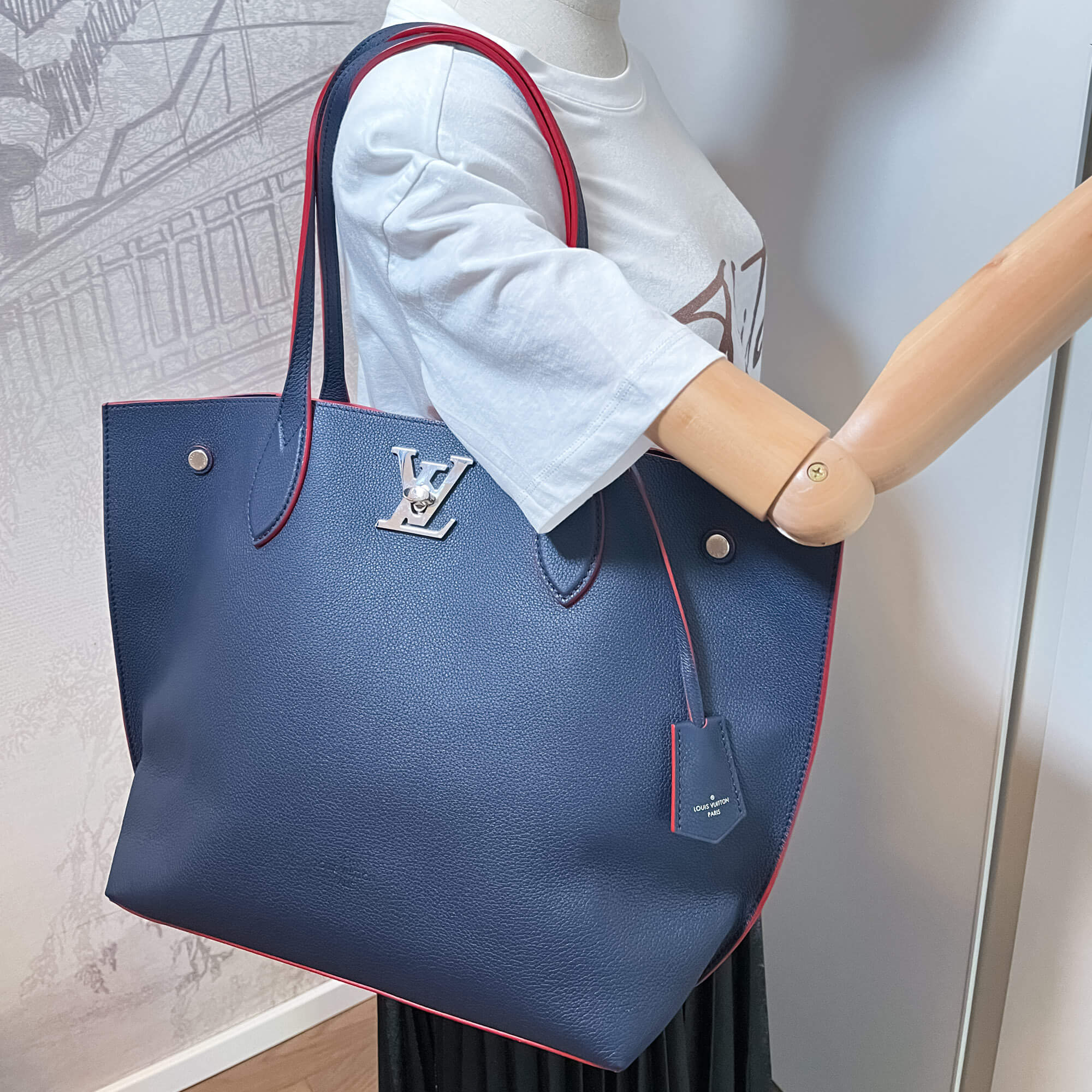 Lockme Go Leather Blue Navy Tote Bag