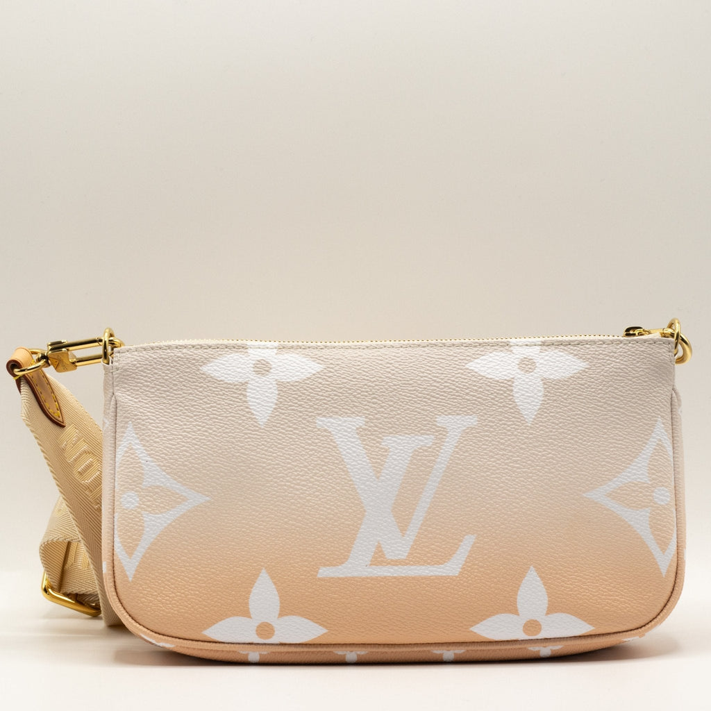Multi Pochette Accessories By The Pool