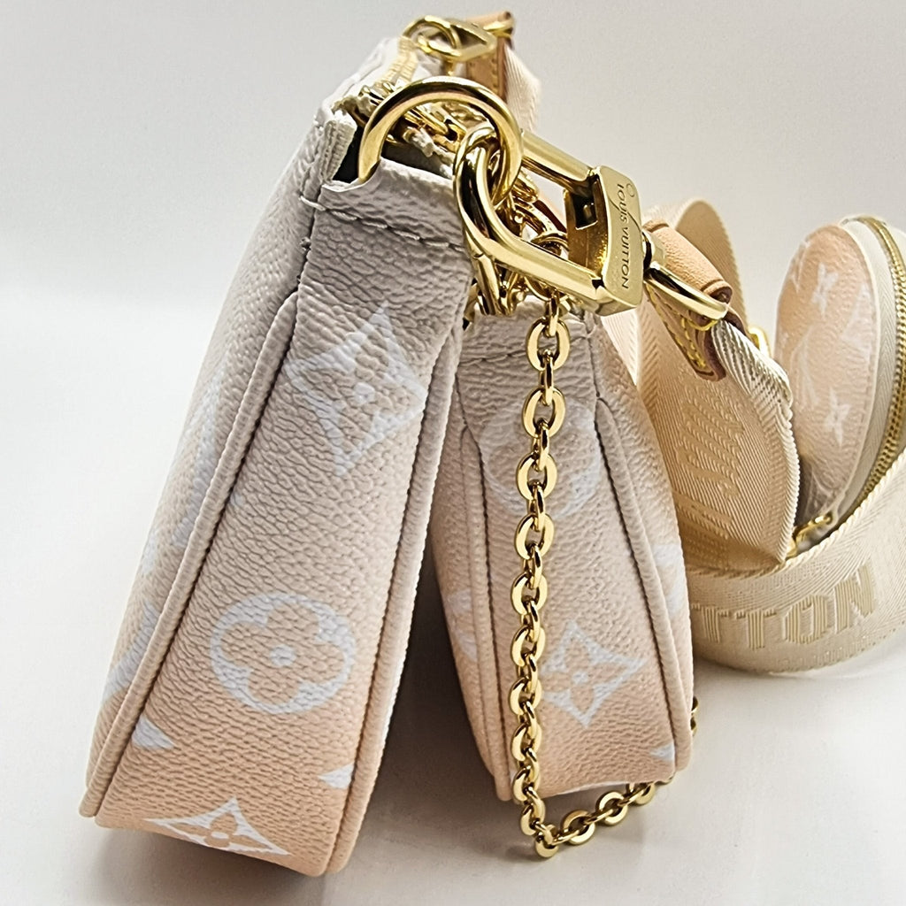 Multi Pochette Accessories By The Pool