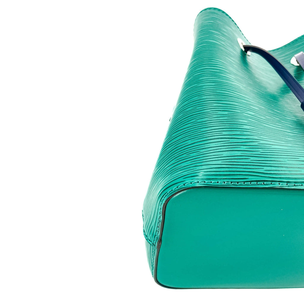 NÃƒÆ’Ã‚Â©oNoÃƒÆ’Ã‚Â© BB Epi Leather Bucket Bag Green