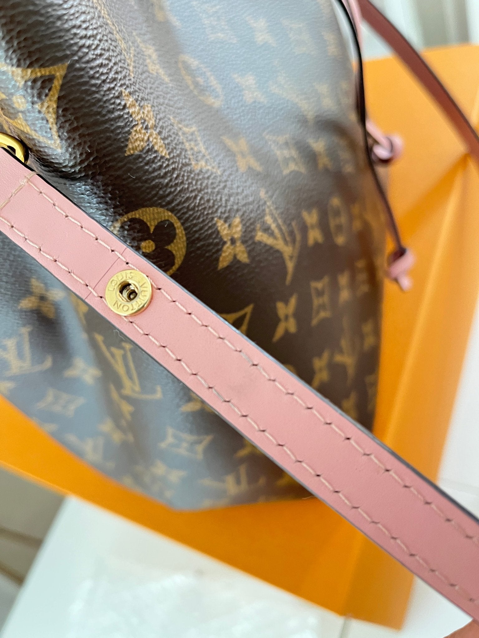 NÃƒÆ’Ã‚Â©oNoÃƒÆ’Ã‚Â© MM Monogram 2-Way Bucket Bag