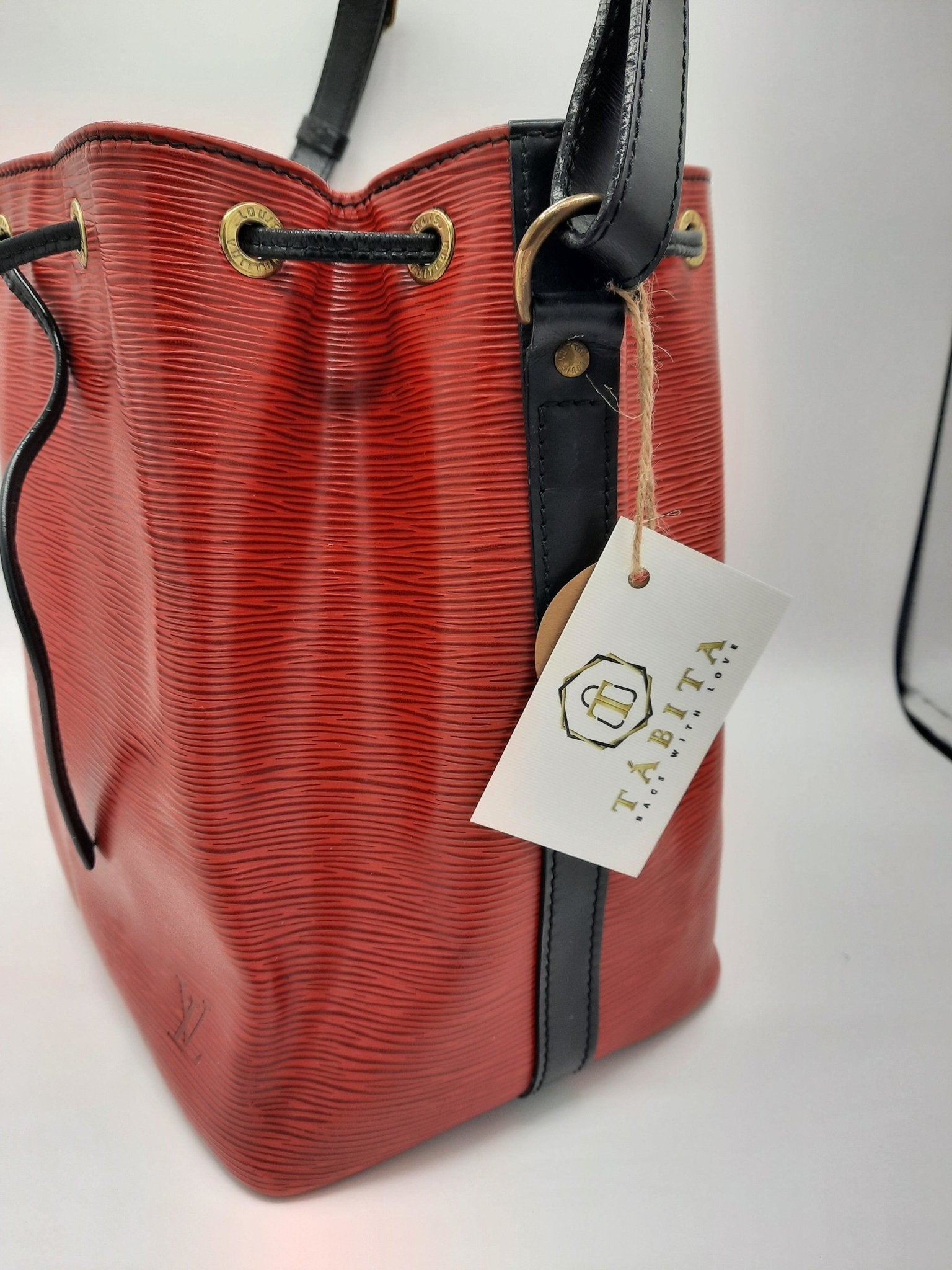 NoÃƒÆ’Ã‚Â© Black and Red Epi Leather M44172