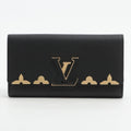 Portefeuille Capucines Crown in Taurillon Black Leather