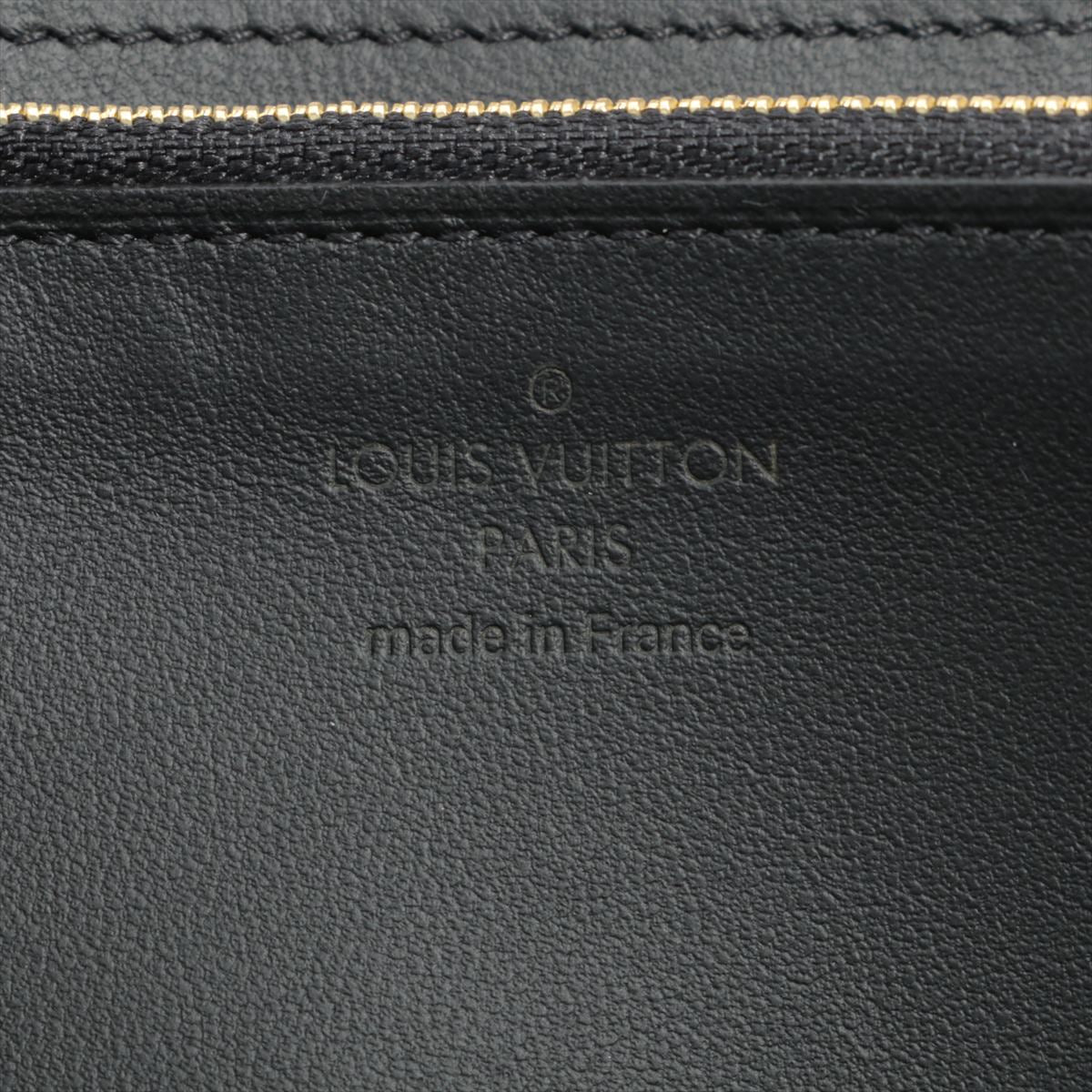 Portefeuille Capucines Crown in Taurillon Black Leather