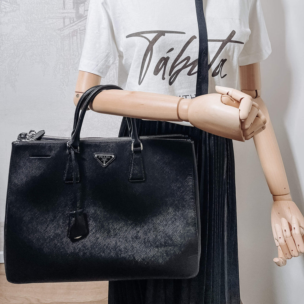 Galleria Large Leather Black Tote
